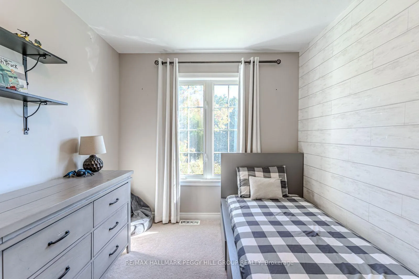Photo 14 of 20 Rosemarie Drive, Oro-Medonte, Rural Oro-Medonte — HOMEH