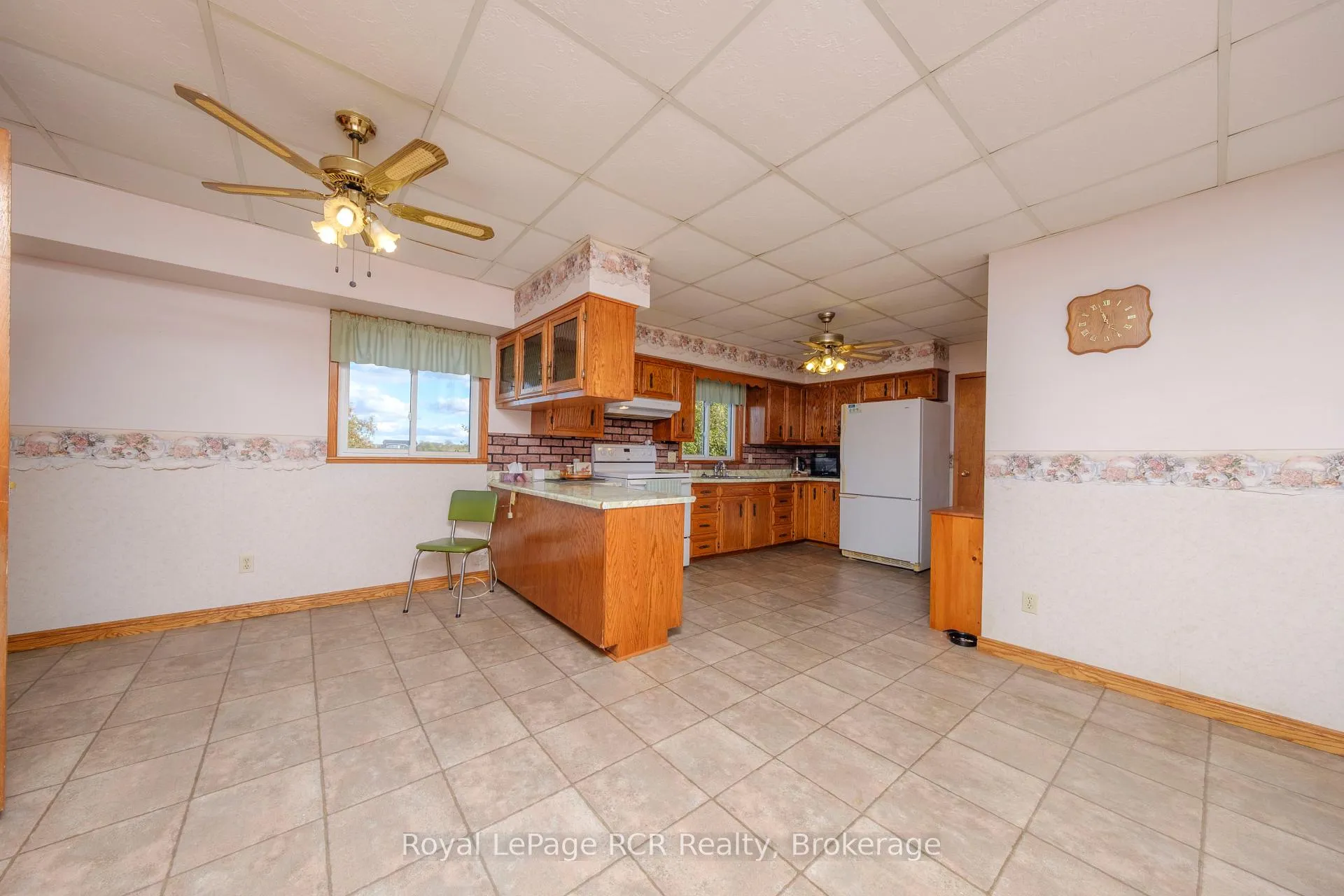 Photo 14 of 2095 12 Concession, Huron-Kinloss — HOMEH