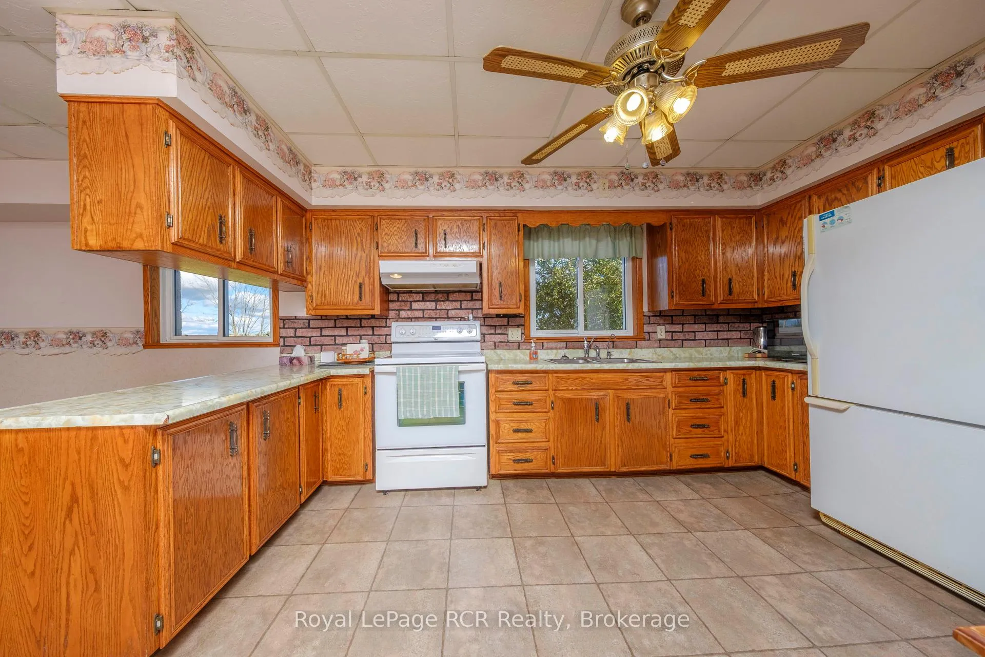 Photo 15 of 2095 12 Concession, Huron-Kinloss — HOMEH