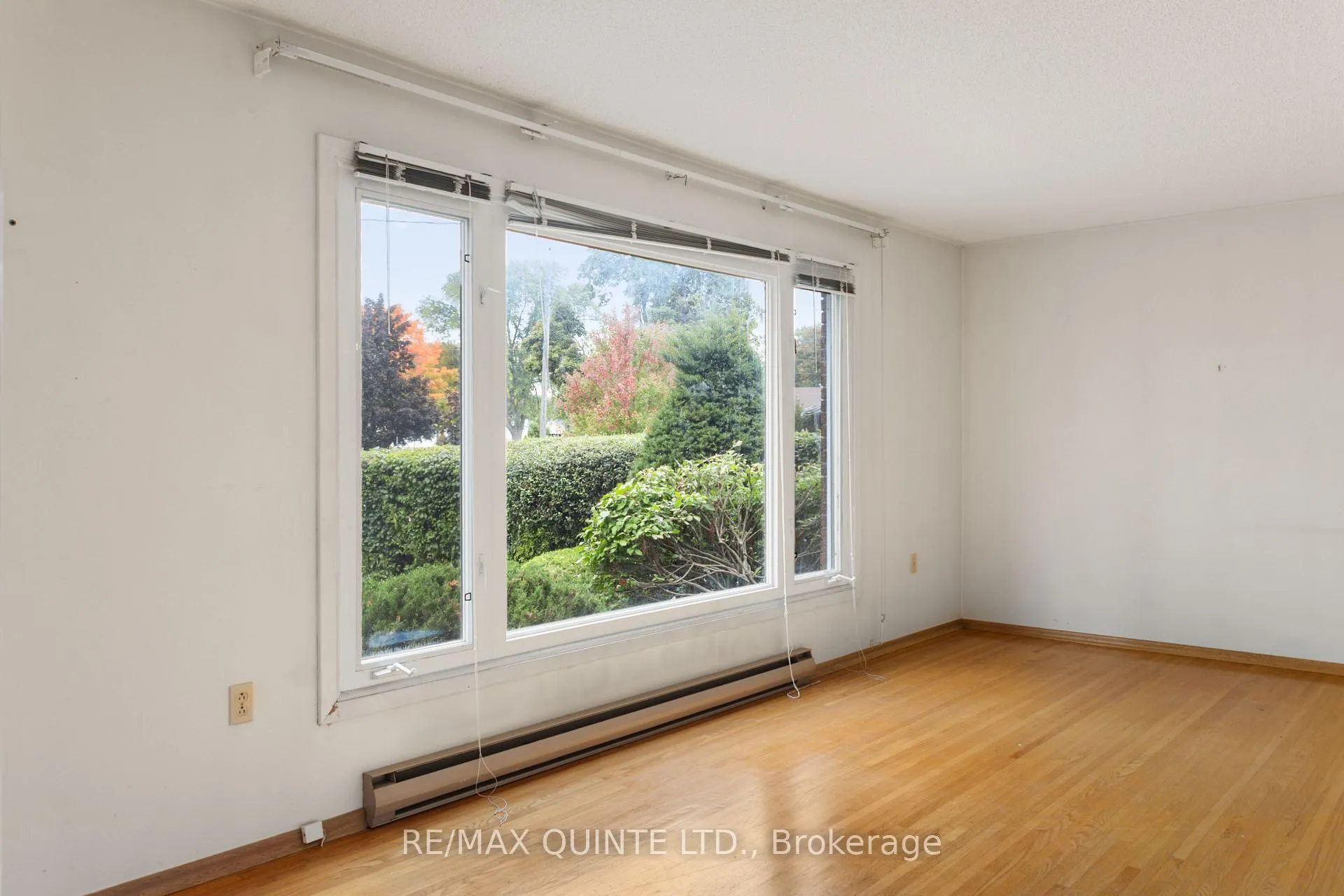 Photo 13 of 134 Hastings Drive, Belleville, Belleville Ward — HOMEH