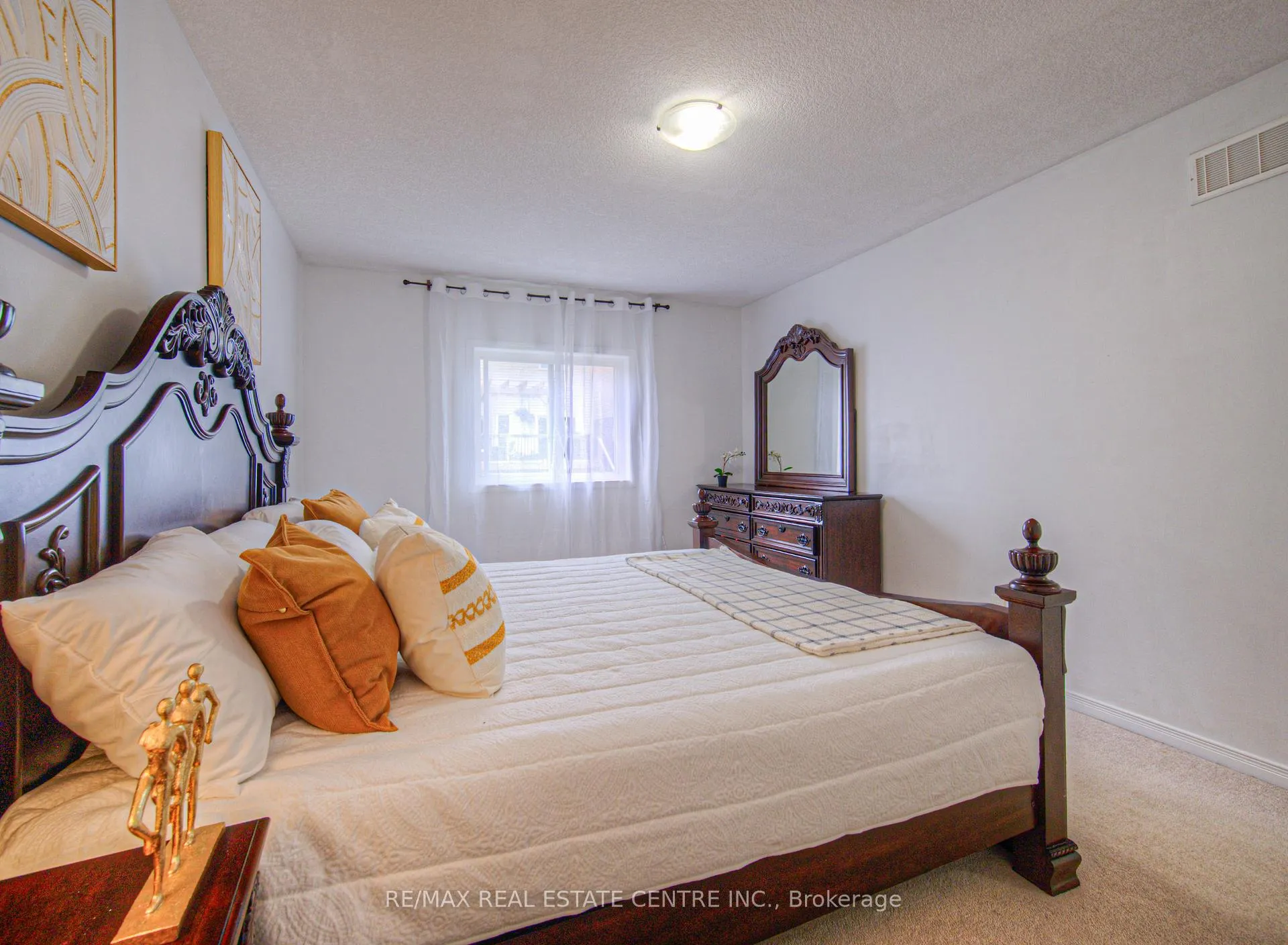 Photo 29 of 434 Woodbine Avenue, Kitchener — HOMEH