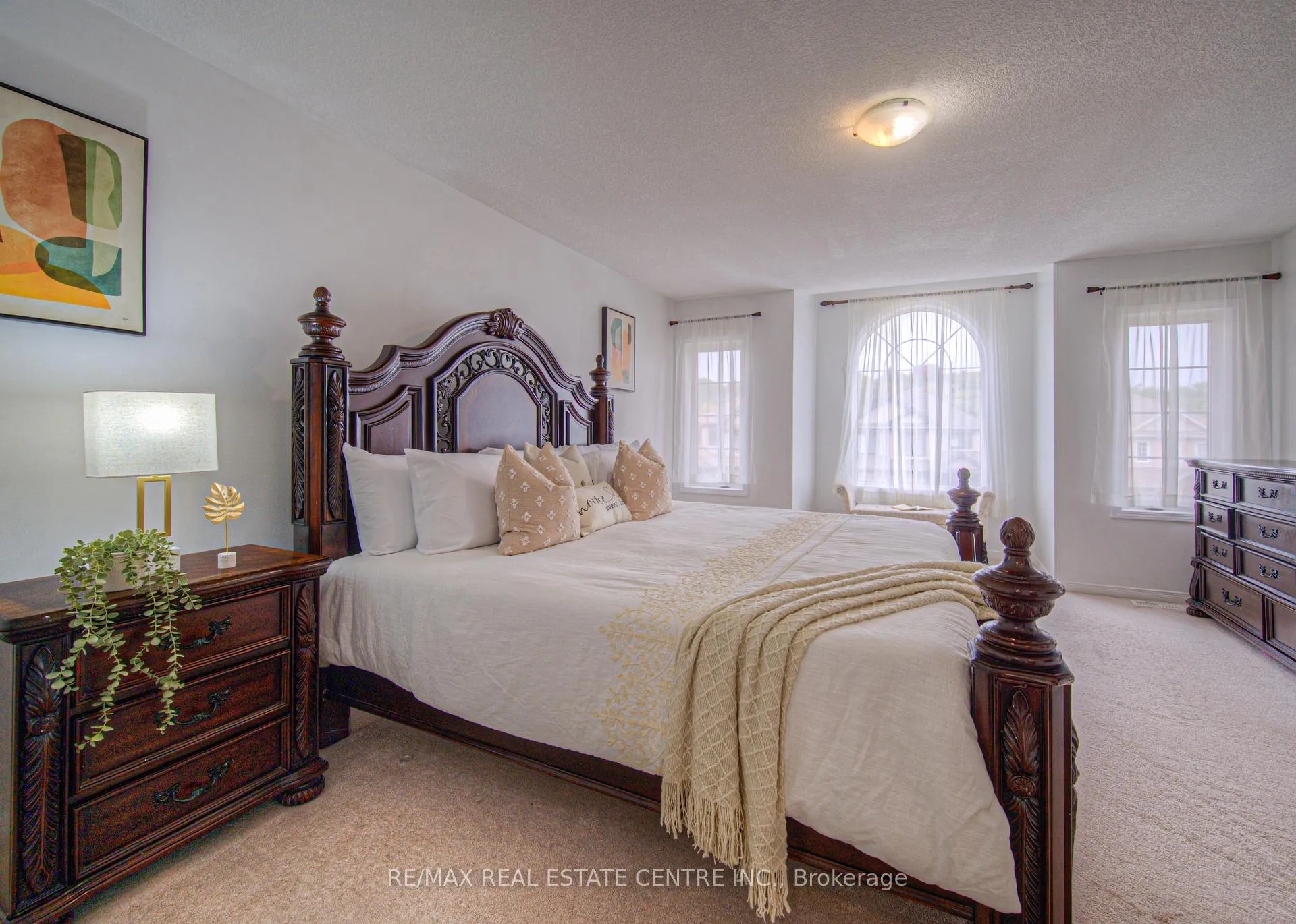 Photo 33 of 434 Woodbine Avenue, Kitchener — HOMEH