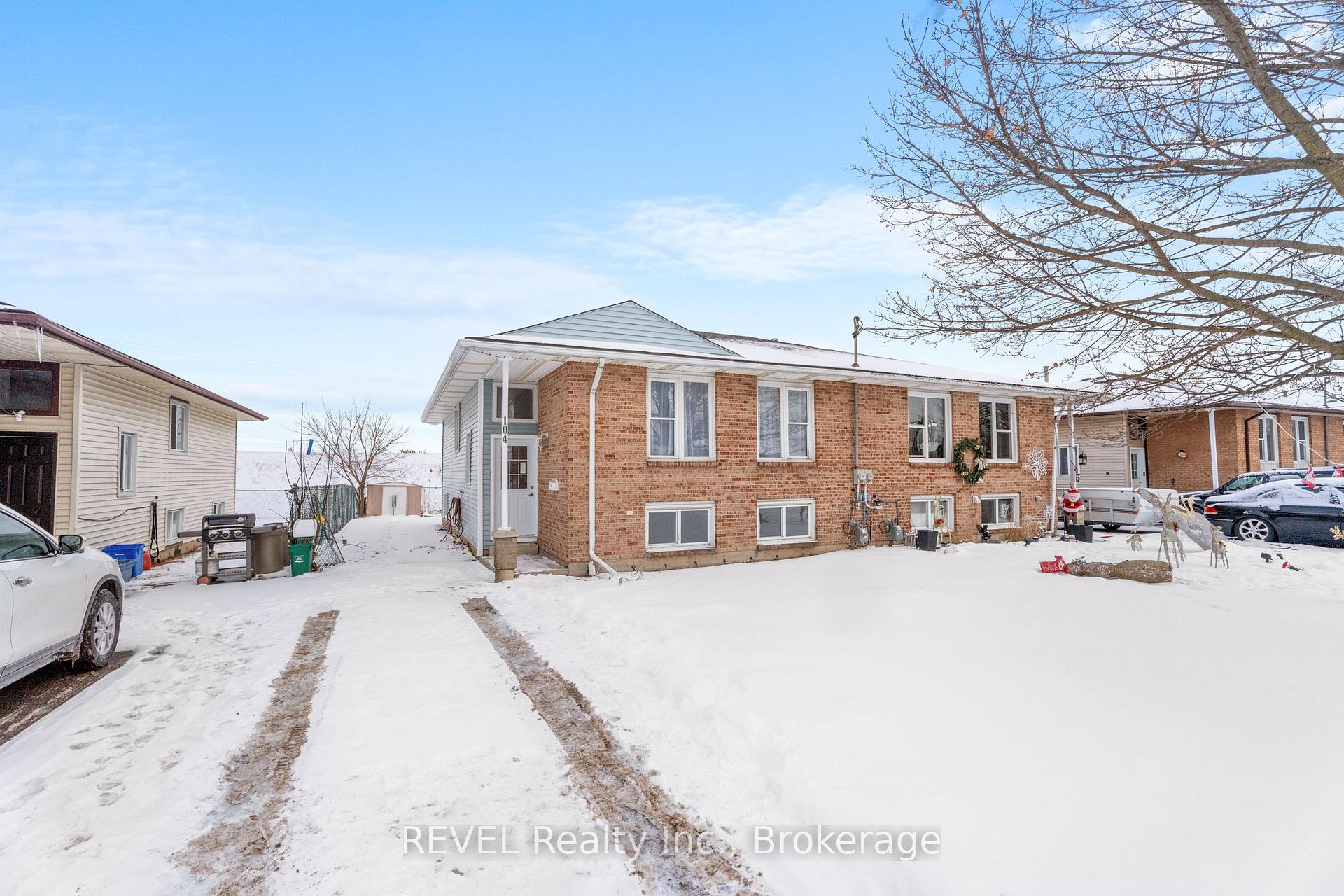 Photo 1 of 104 Bartlett Street, Thorold, Allanburg/Thorold South — HOMEH
