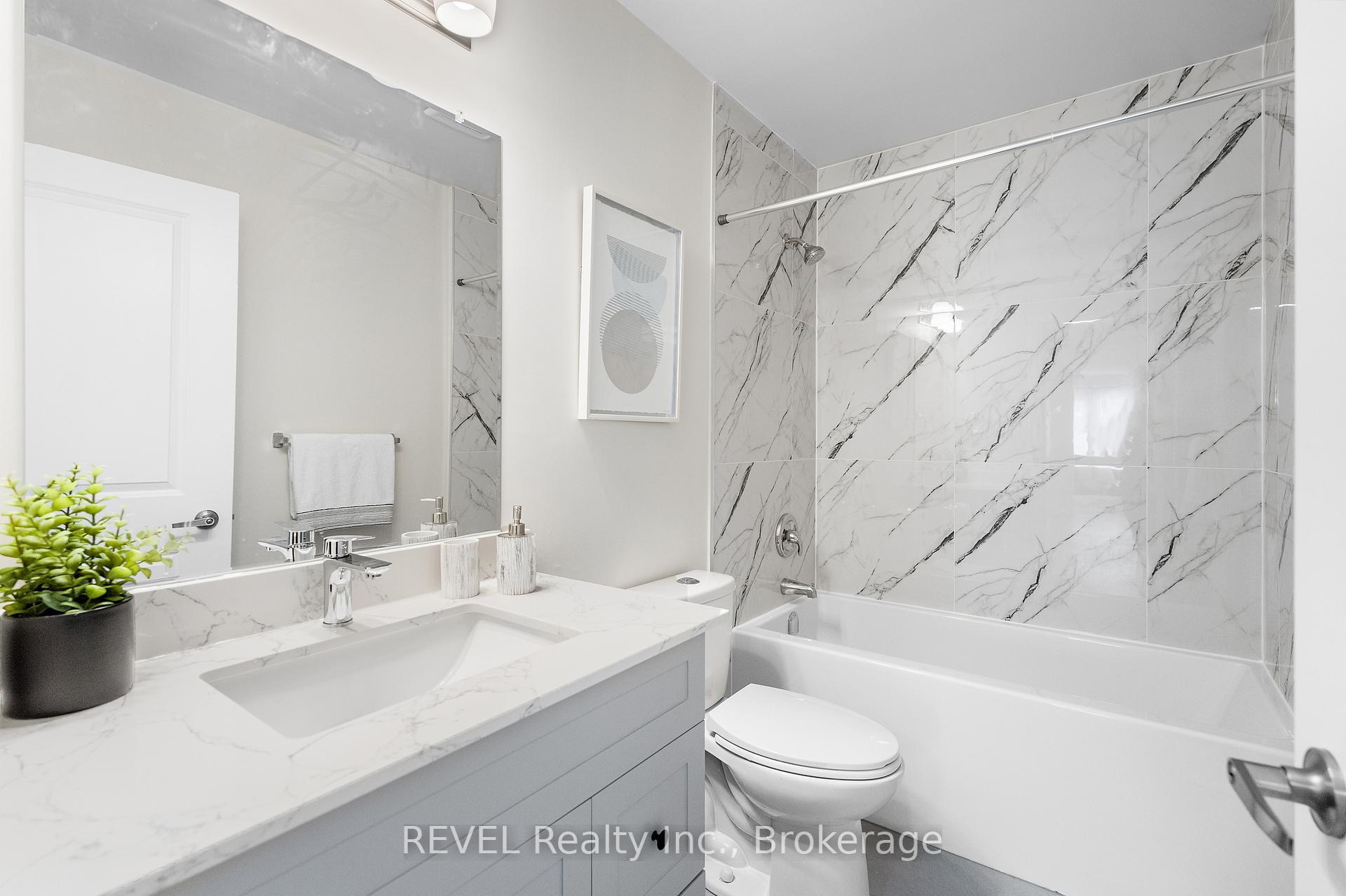 Photo 17 of 104 Bartlett Street, Thorold, Allanburg/Thorold South — HOMEH