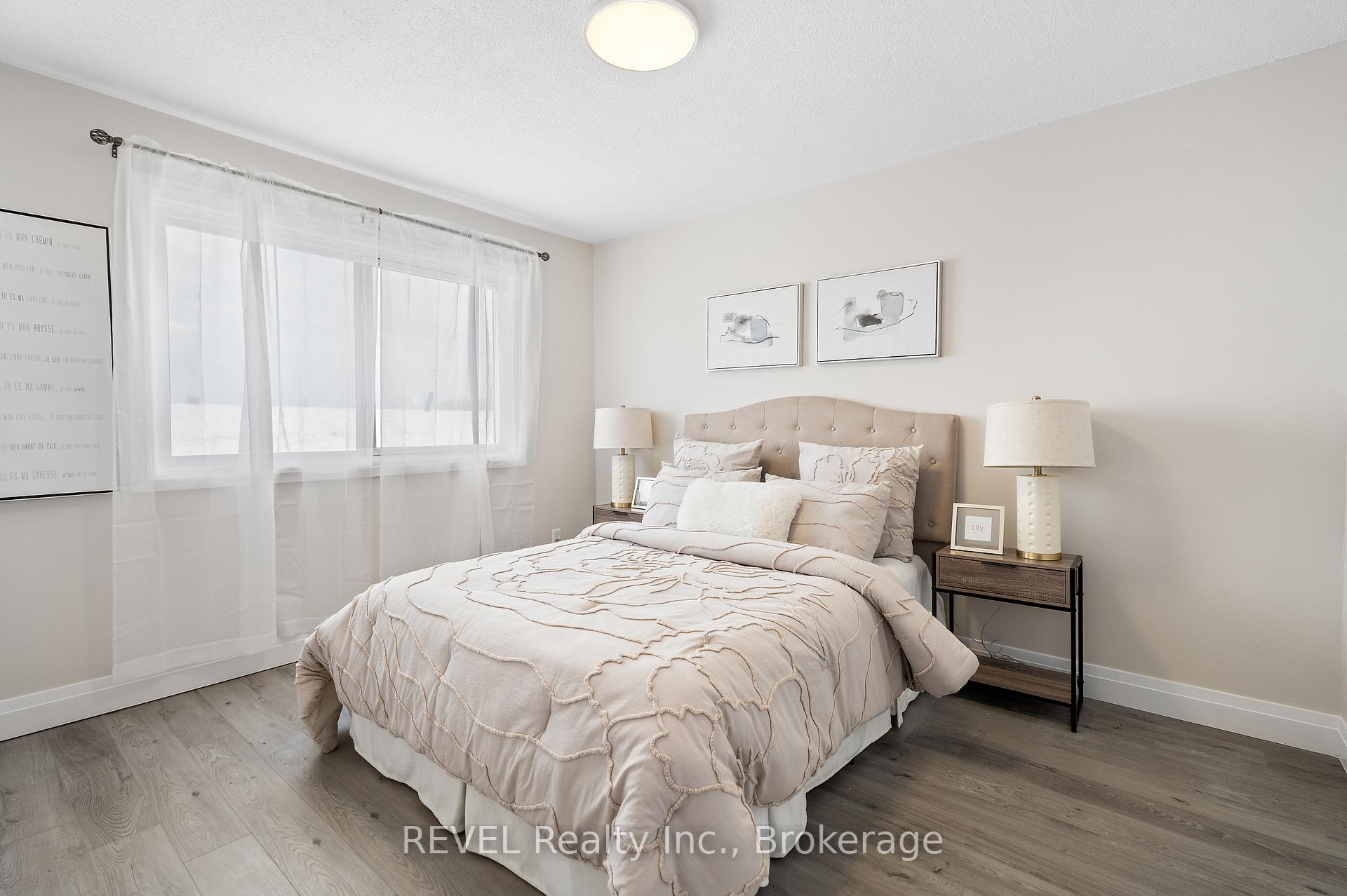 Photo 18 of 104 Bartlett Street, Thorold, Allanburg/Thorold South — HOMEH