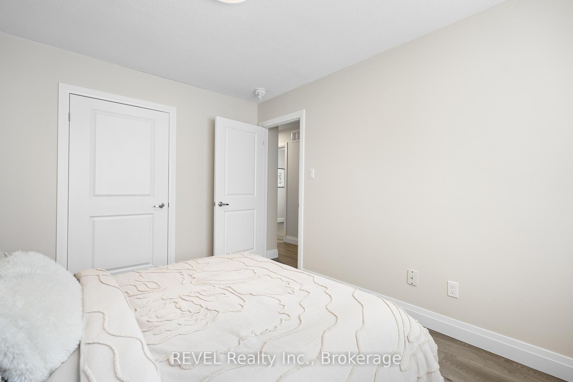 Photo 19 of 104 Bartlett Street, Thorold, Allanburg/Thorold South — HOMEH