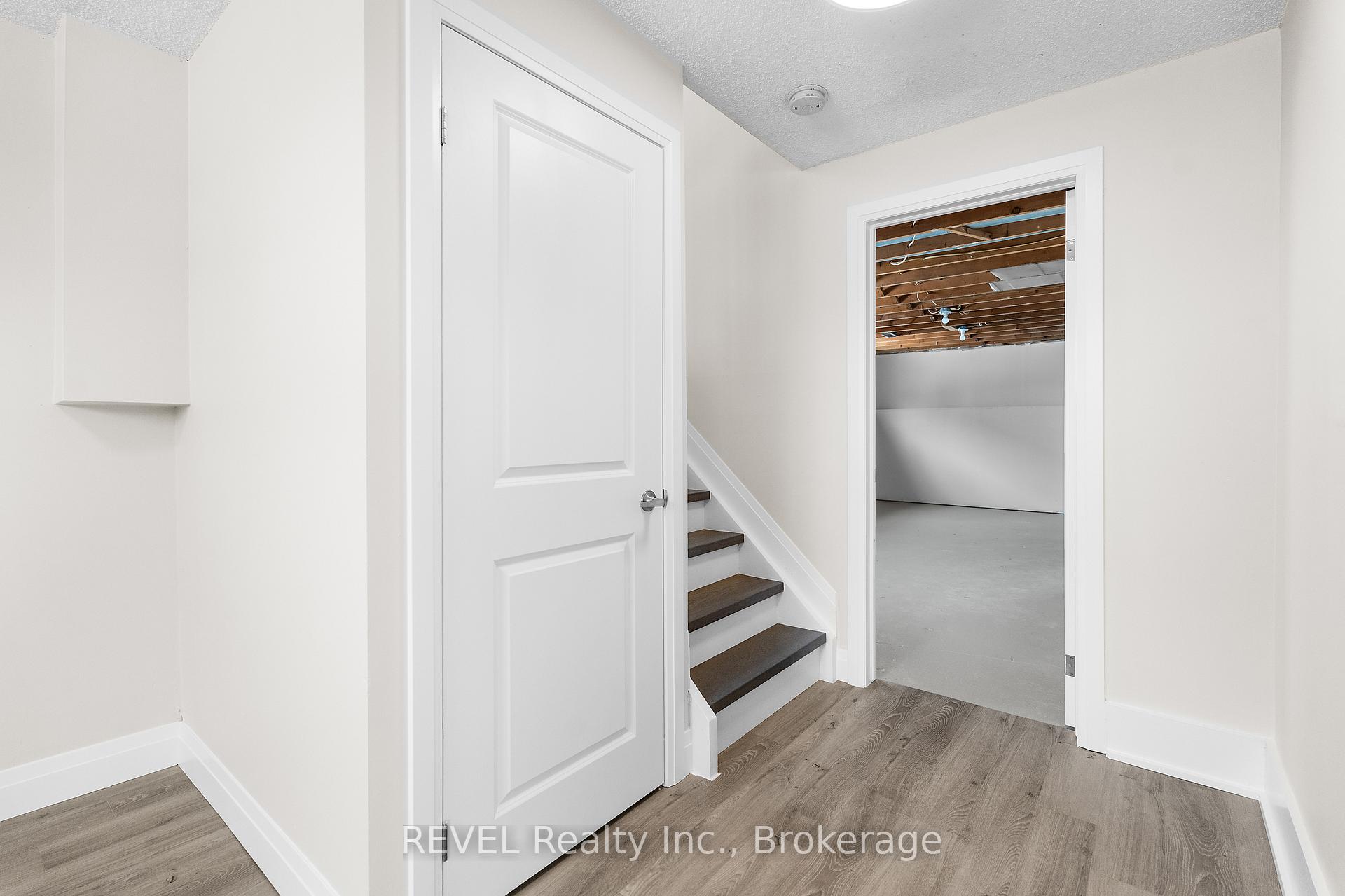 Photo 20 of 104 Bartlett Street, Thorold, Allanburg/Thorold South — HOMEH
