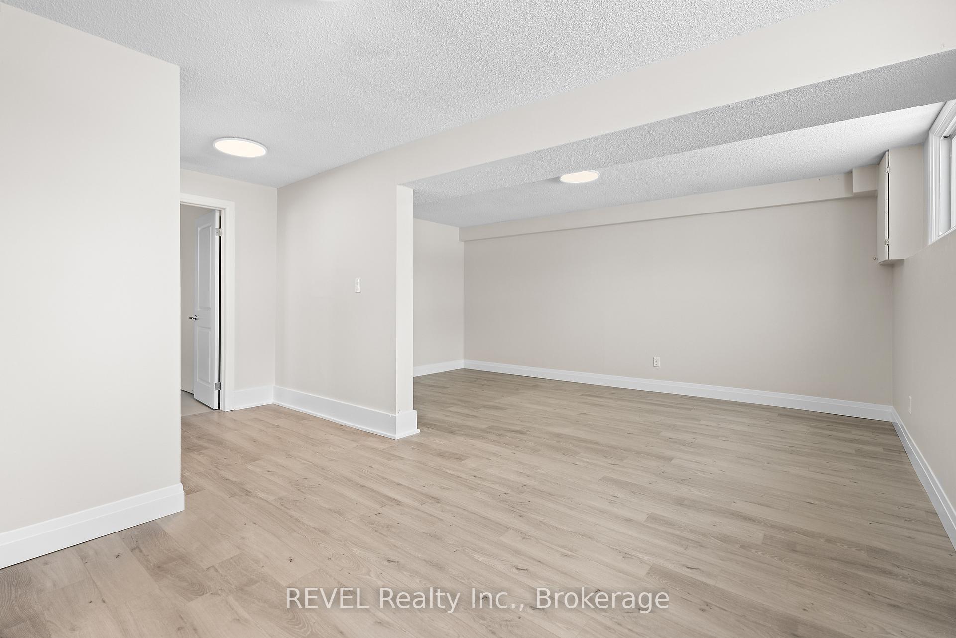 Photo 21 of 104 Bartlett Street, Thorold, Allanburg/Thorold South — HOMEH