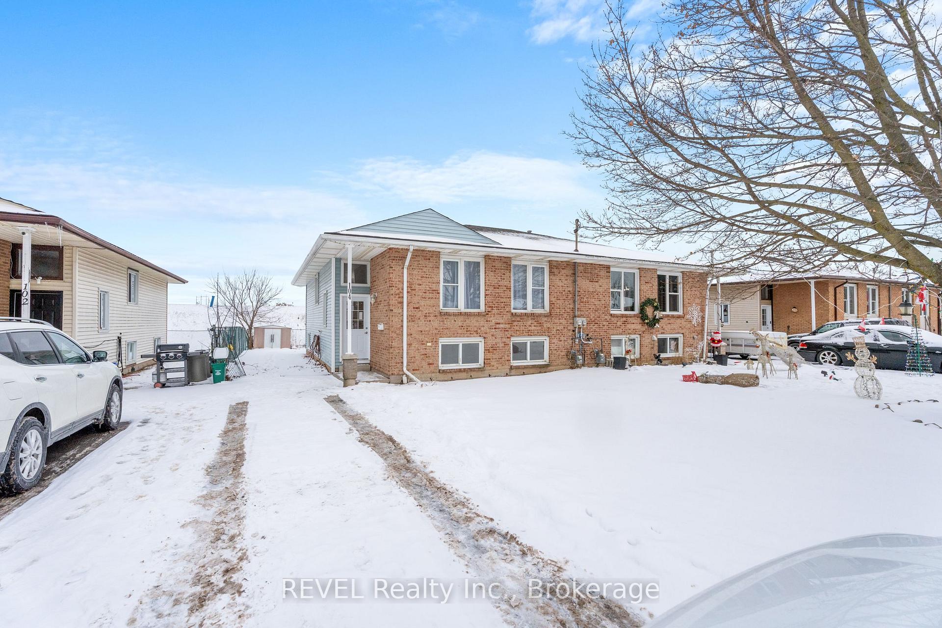 Photo 27 of 104 Bartlett Street, Thorold, Allanburg/Thorold South — HOMEH