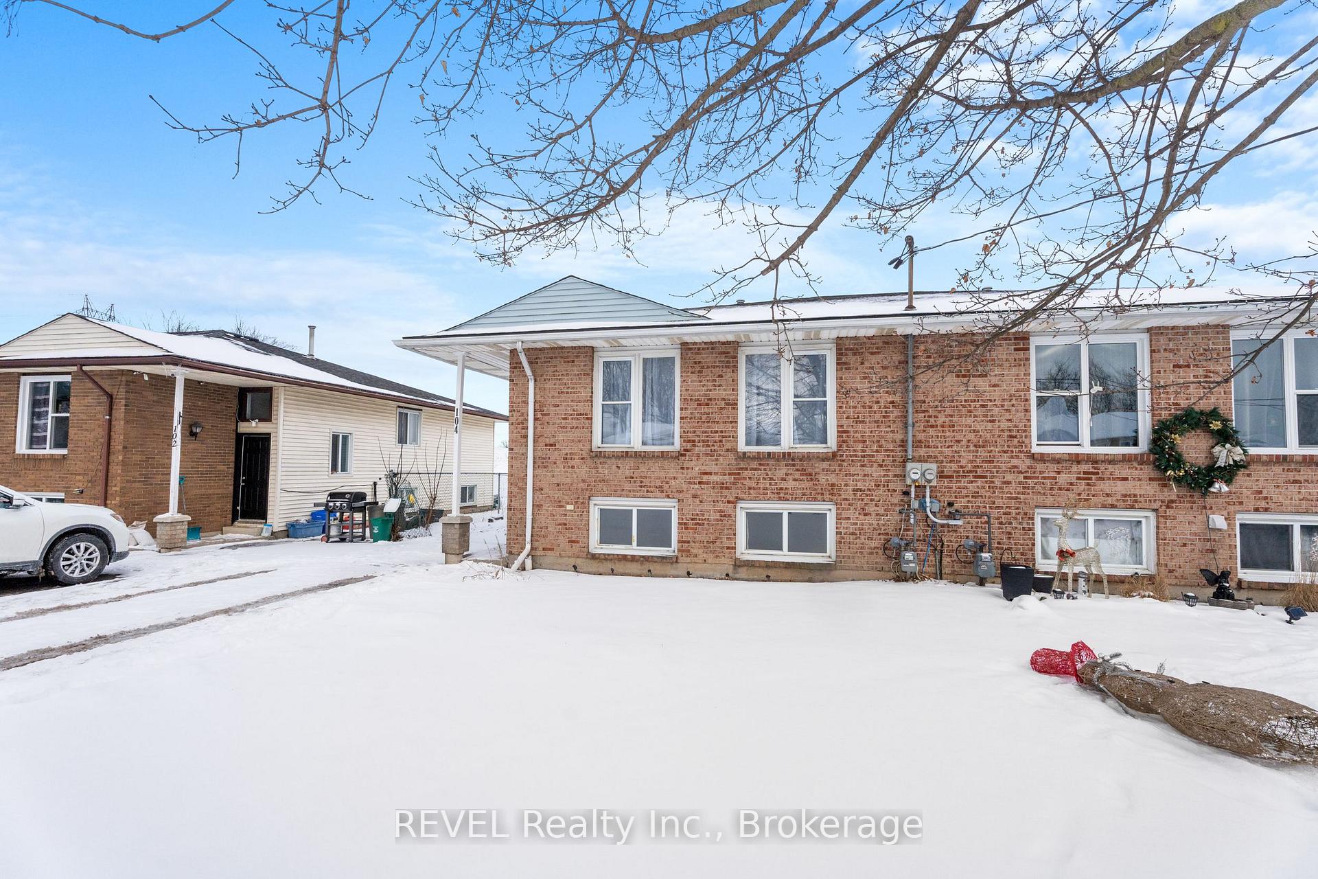 Photo 29 of 104 Bartlett Street, Thorold, Allanburg/Thorold South — HOMEH