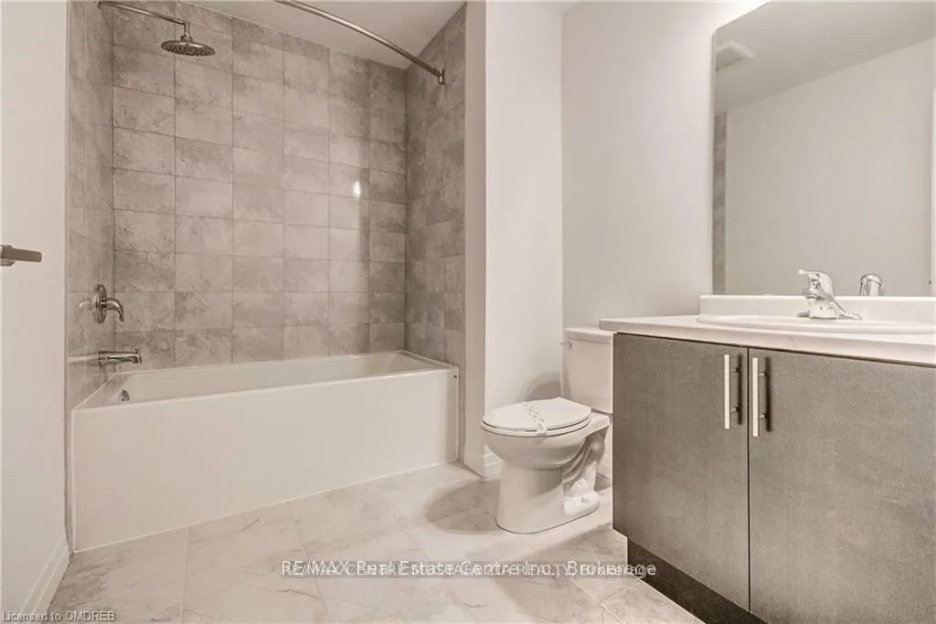Photo 20 of 23 Dodman Crescent, Hamilton, Meadowlands — HOMEH