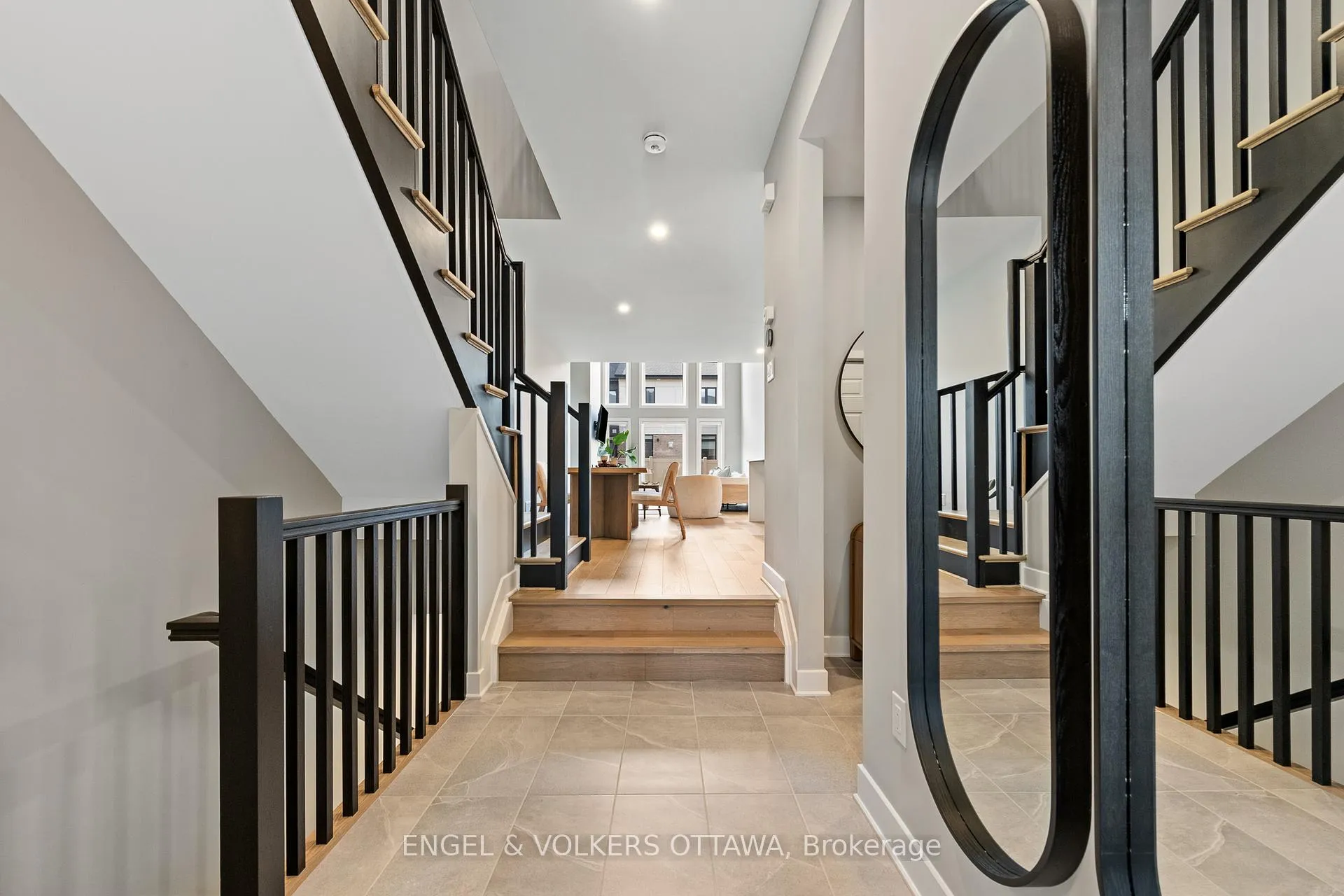 Photo 5 of 517 Cobra Crescent, Ottawa, Kanata - Emerald Meadows/Trailwest — HOMEH