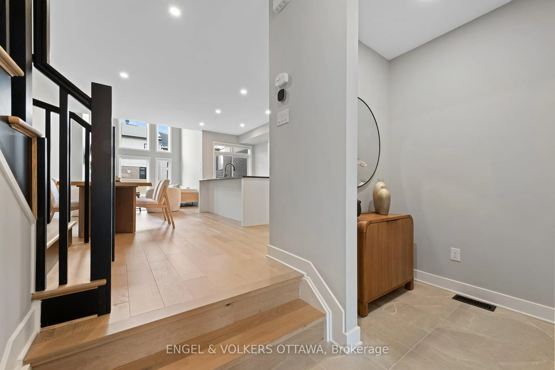 Photo 6 of 517 Cobra Crescent, Ottawa, Kanata - Emerald Meadows/Trailwest — HOMEH