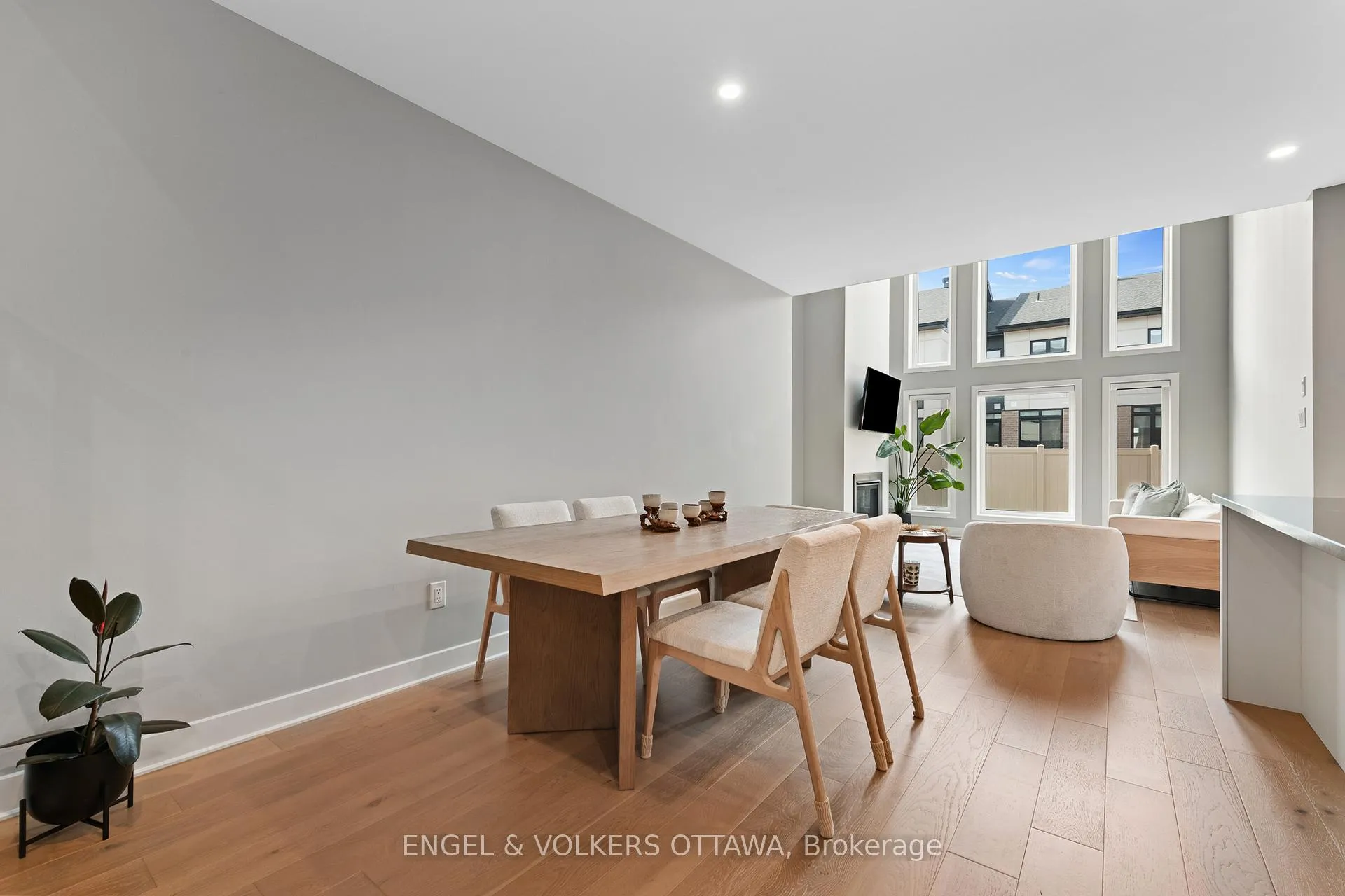 Photo 8 of 517 Cobra Crescent, Ottawa, Kanata - Emerald Meadows/Trailwest — HOMEH