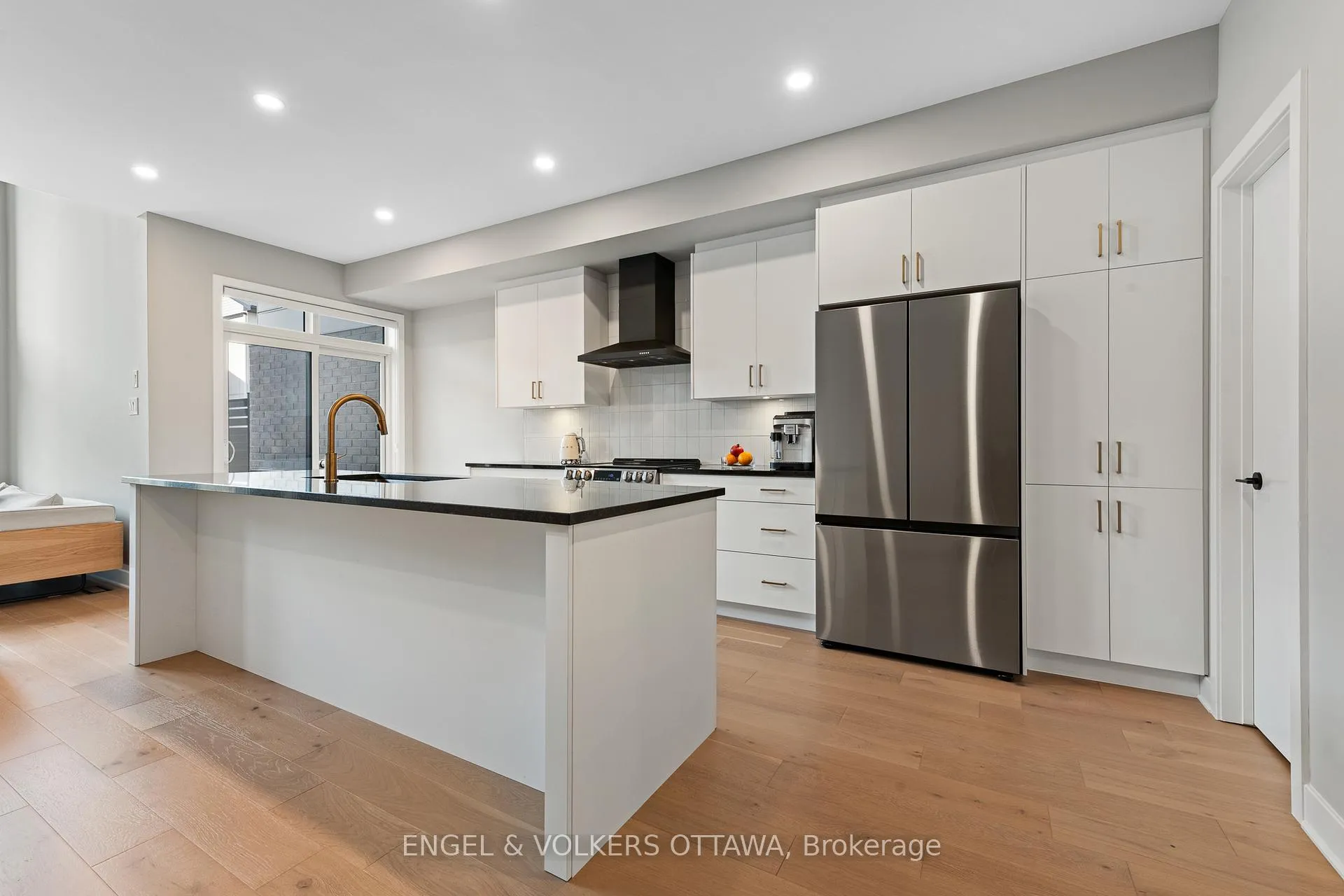 Photo 10 of 517 Cobra Crescent, Ottawa, Kanata - Emerald Meadows/Trailwest — HOMEH