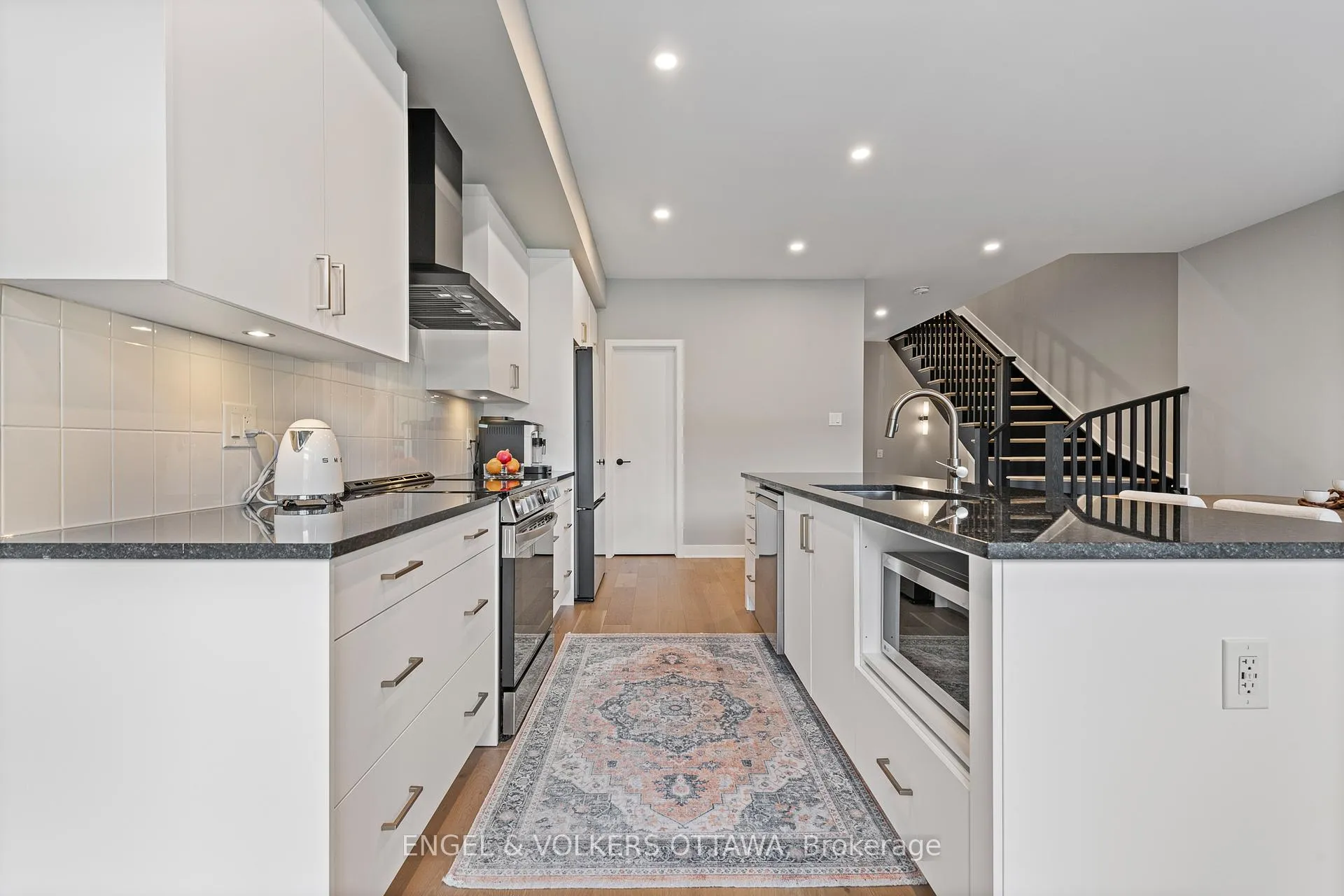 Photo 12 of 517 Cobra Crescent, Ottawa, Kanata - Emerald Meadows/Trailwest — HOMEH