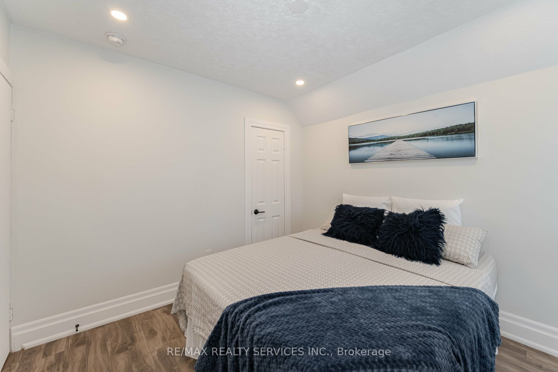 Photo 57 of 84 Clinton Street, Hamilton, Stipley — HOMEH