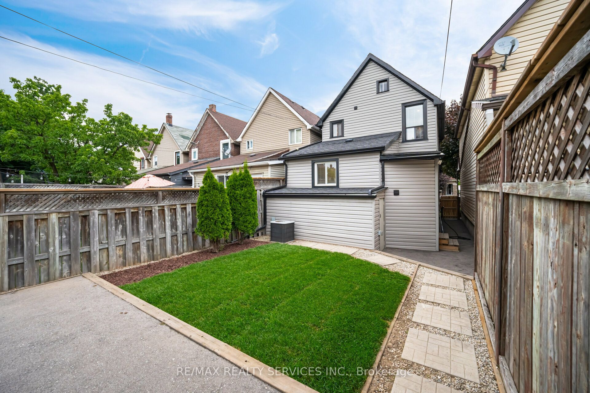Photo 76 of 84 Clinton Street, Hamilton, Stipley — HOMEH