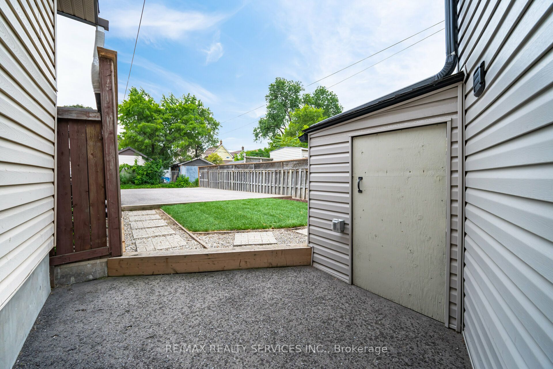 Photo 73 of 84 Clinton Street, Hamilton, Stipley — HOMEH