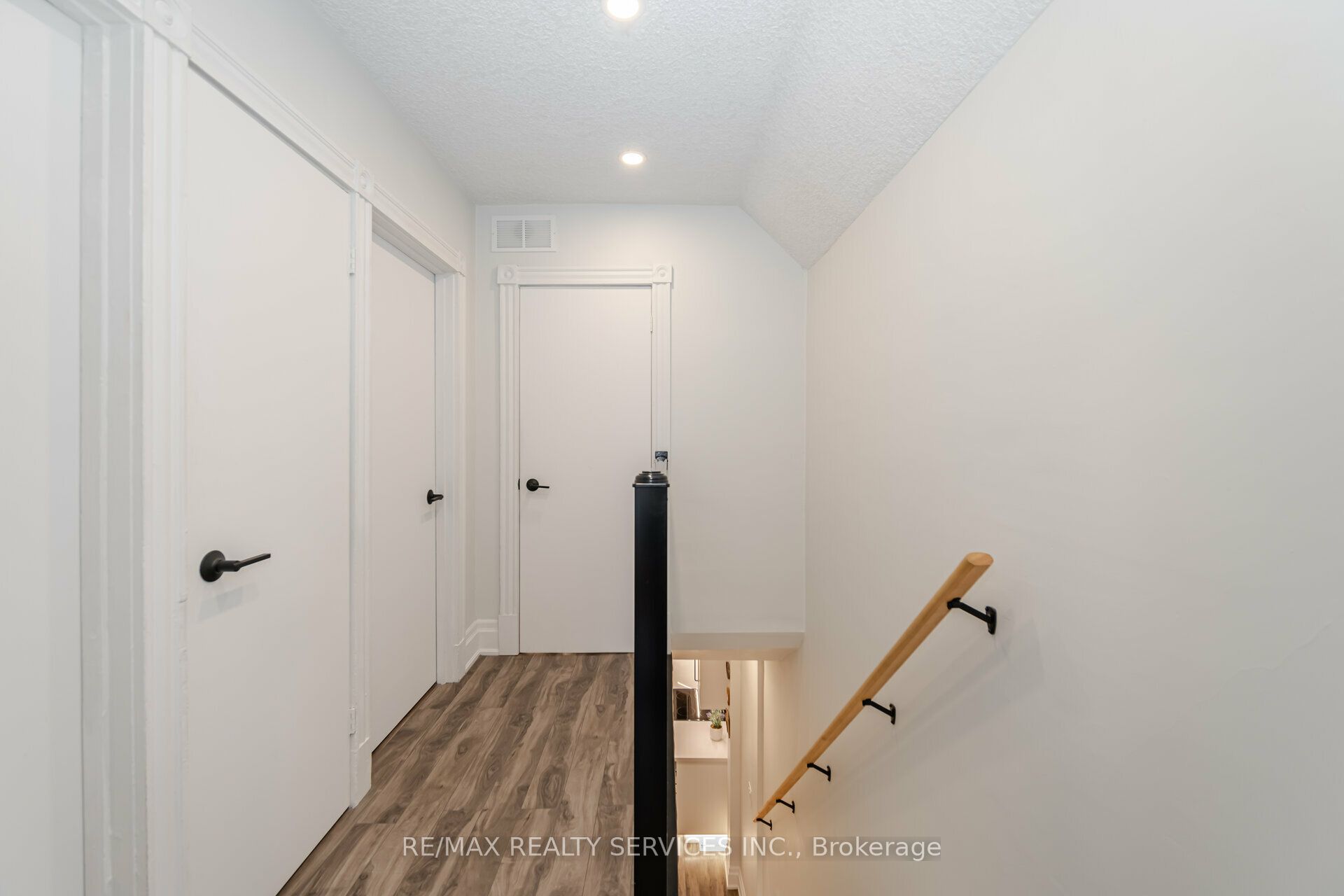 Photo 55 of 84 Clinton Street, Hamilton, Stipley — HOMEH