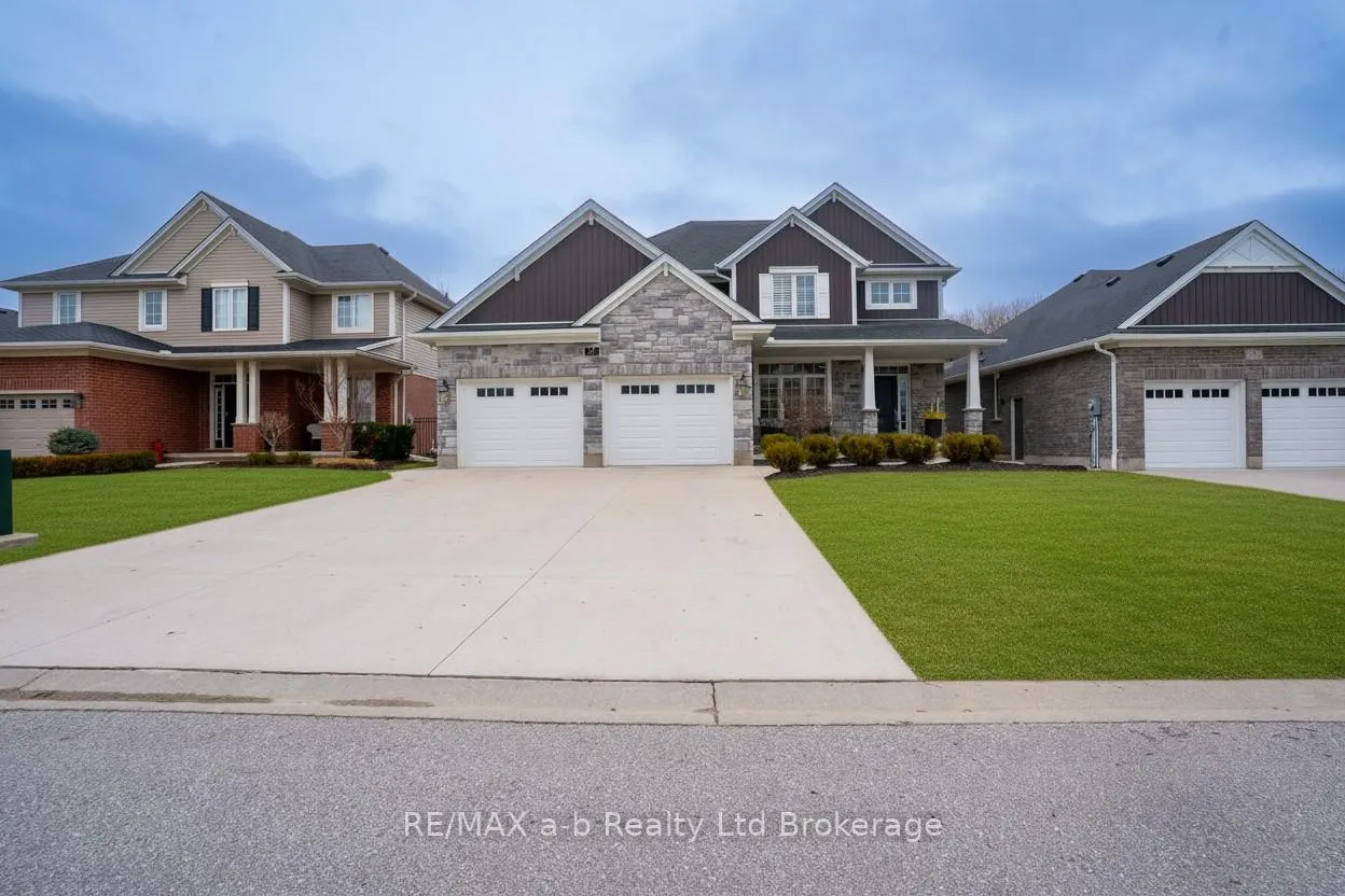 Photo 1 of 30 Brookside Lane, Tillsonburg — HOMEH