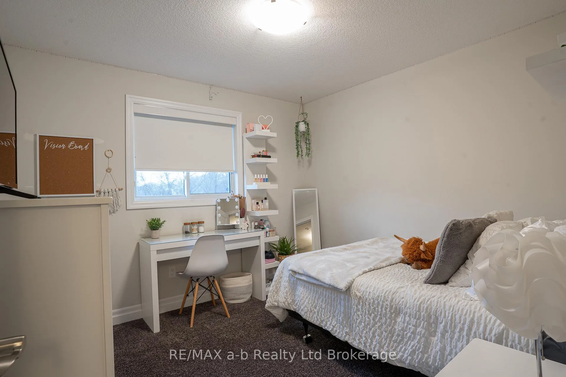 Photo 21 of 30 Brookside Lane, Tillsonburg — HOMEH