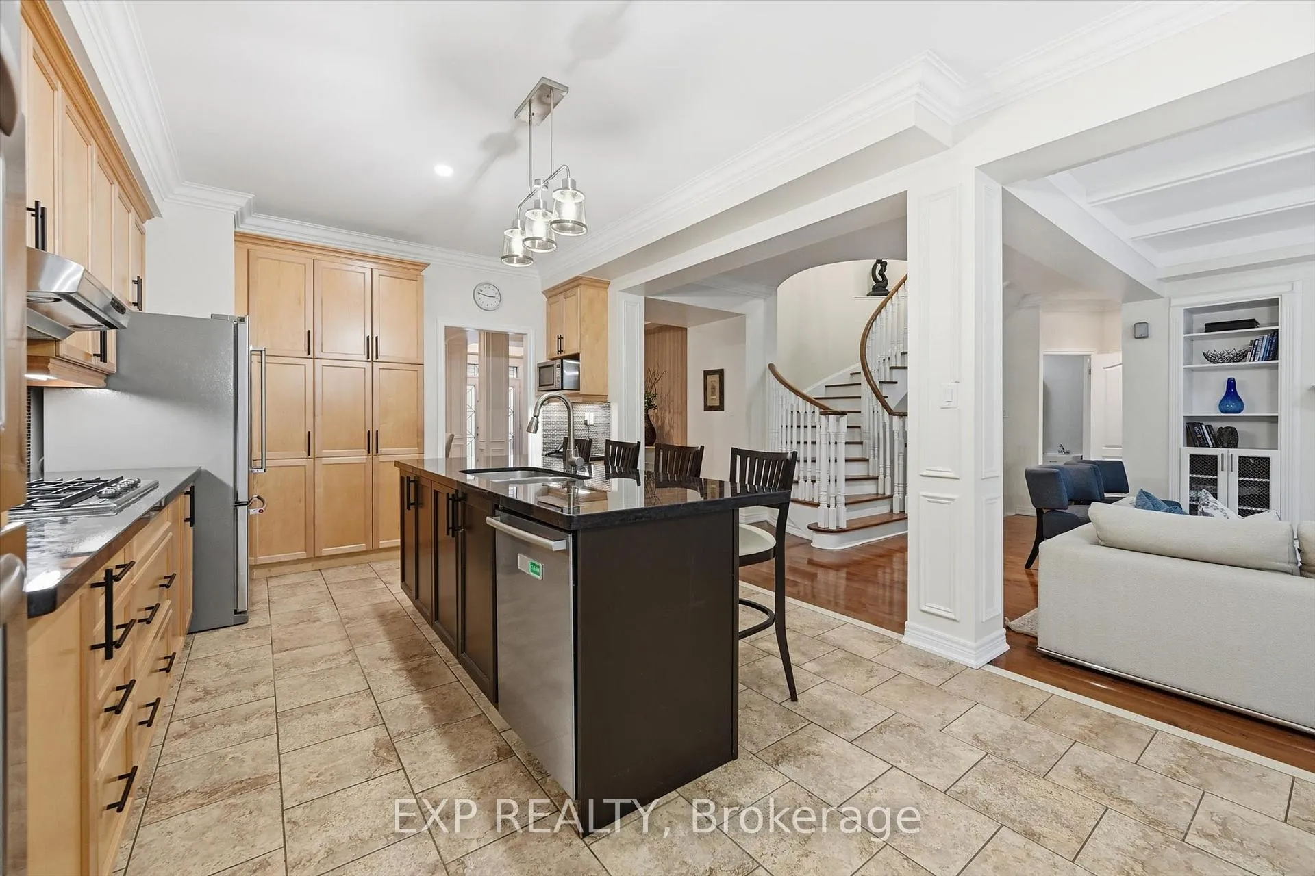 Photo 10 of 266 Admiral Drive, Oakville, Bronte — HOMEH
