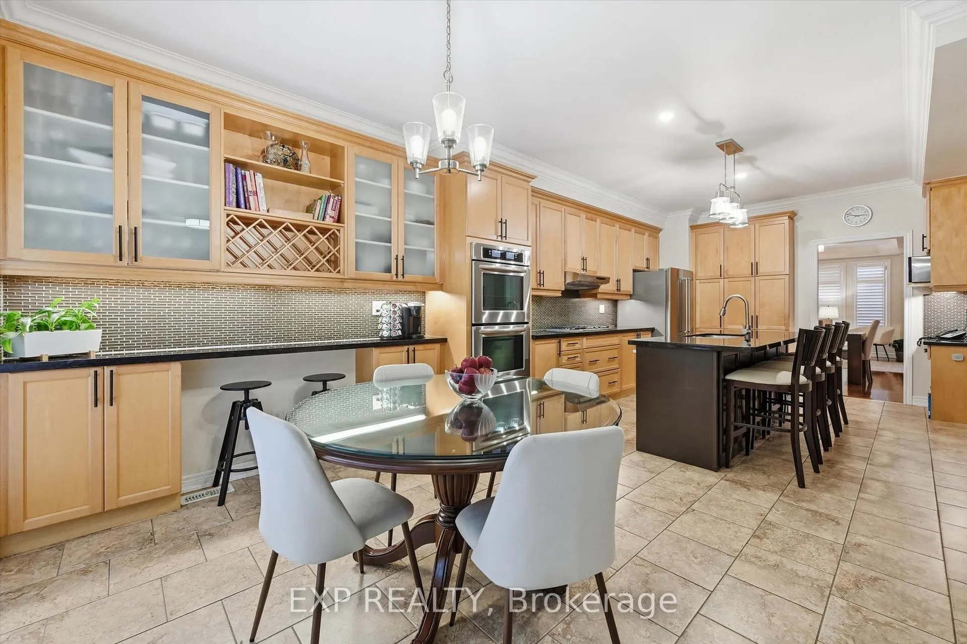 Photo 12 of 266 Admiral Drive, Oakville, Bronte — HOMEH