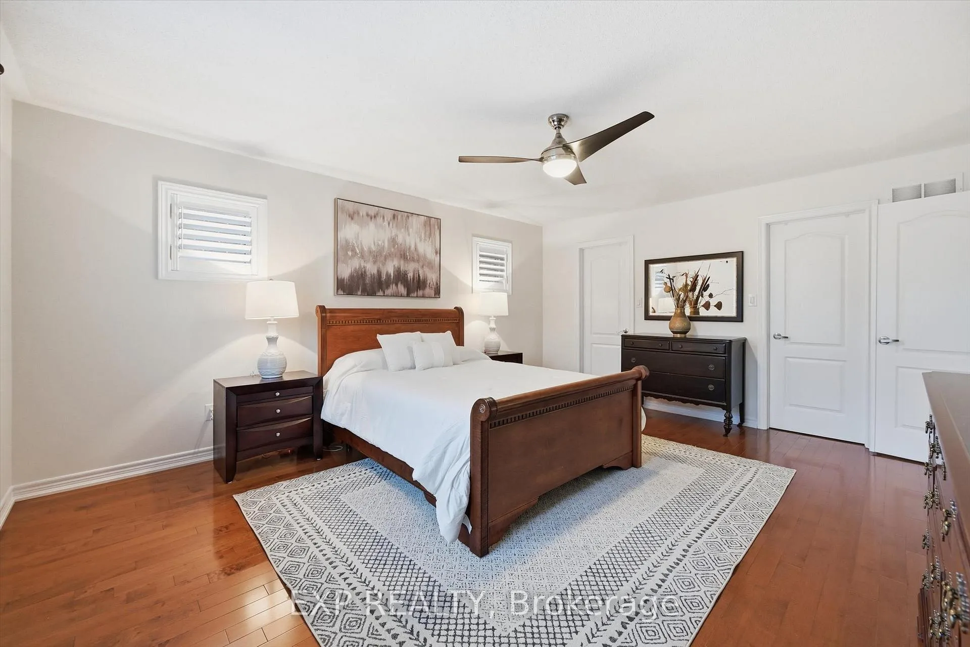 Photo 21 of 266 Admiral Drive, Oakville, Bronte — HOMEH