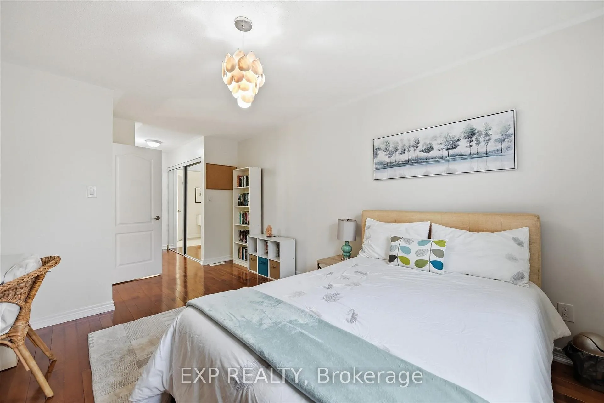 Photo 35 of 266 Admiral Drive, Oakville, Bronte — HOMEH
