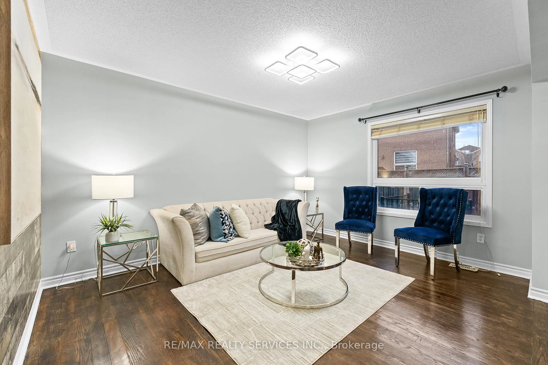 Photo 8 of 120 Bushmill Circle, Brampton, Fletcher's Meadow — HOMEH