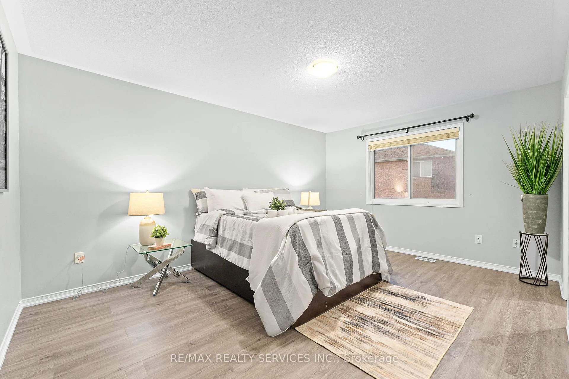 Photo 18 of 120 Bushmill Circle, Brampton, Fletcher's Meadow — HOMEH