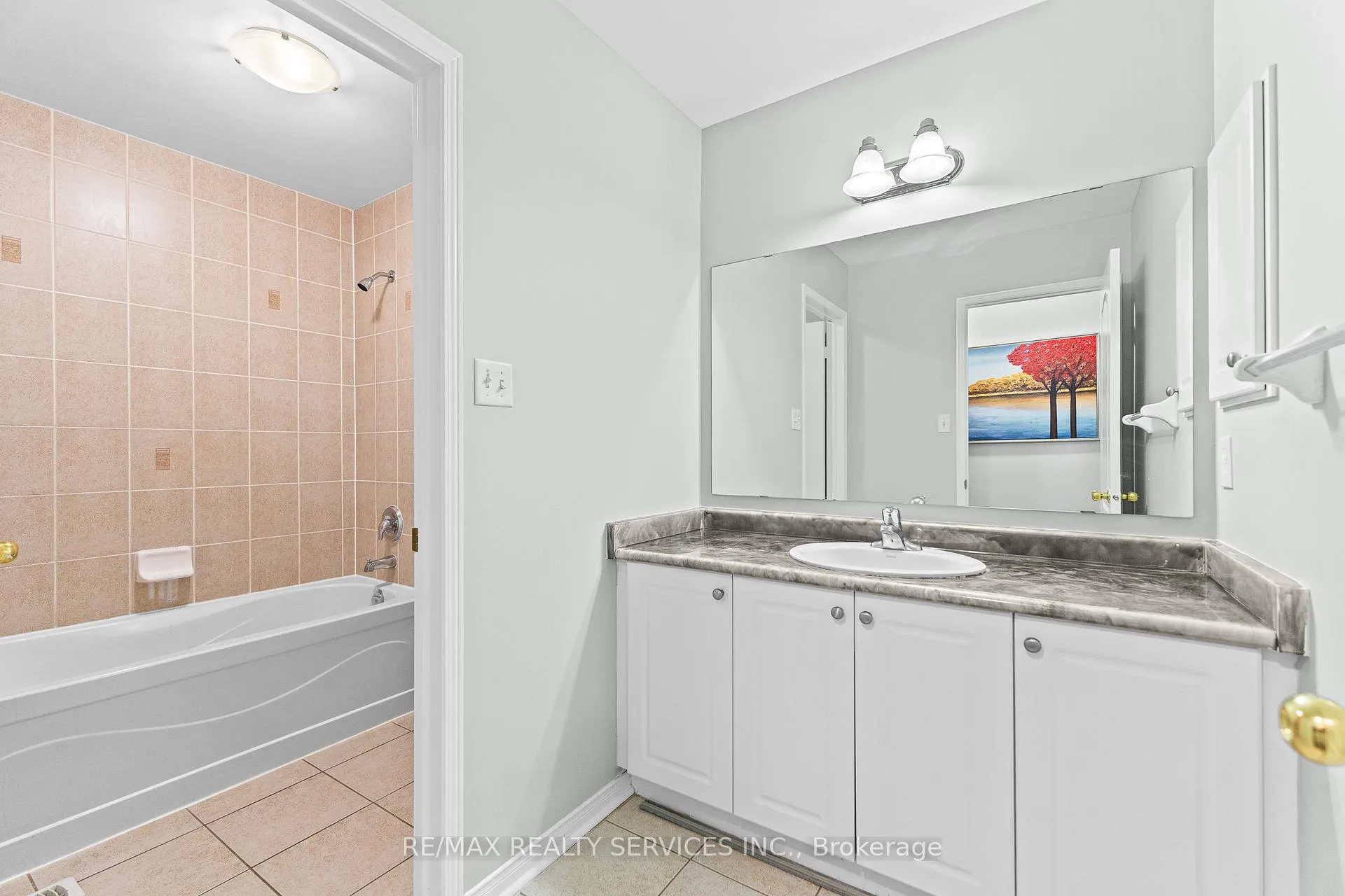 Photo 26 of 120 Bushmill Circle, Brampton, Fletcher's Meadow — HOMEH