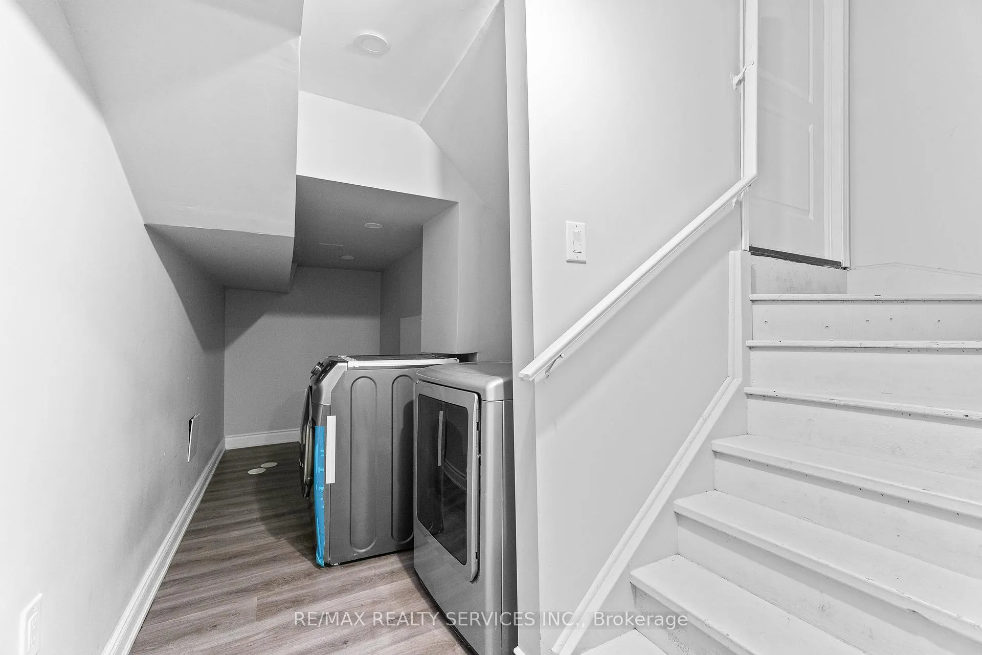 Photo 36 of 120 Bushmill Circle, Brampton, Fletcher's Meadow — HOMEH