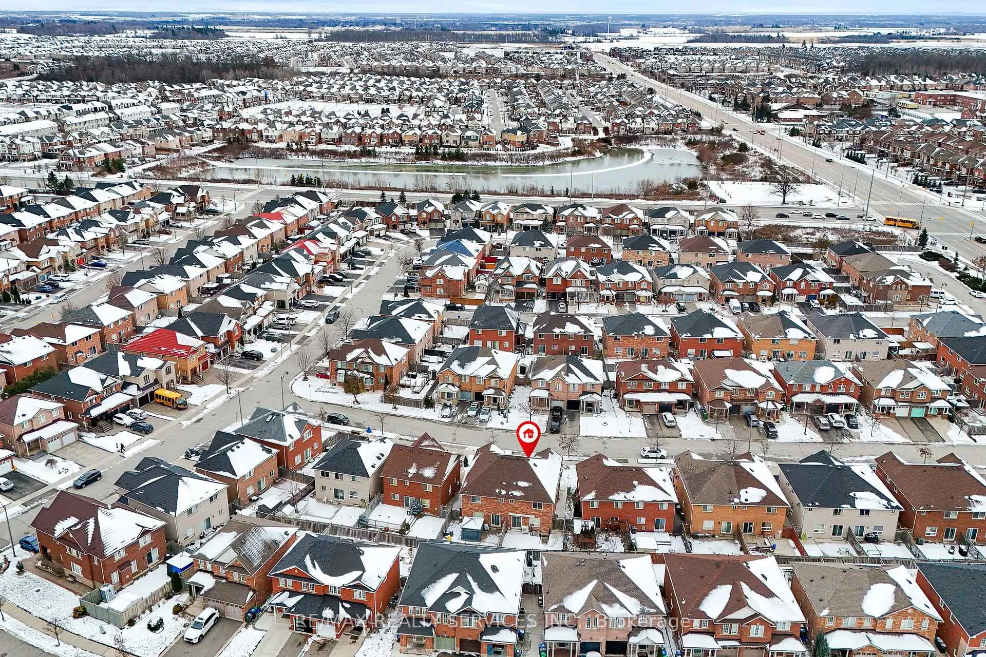 Photo 37 of 120 Bushmill Circle, Brampton, Fletcher's Meadow — HOMEH