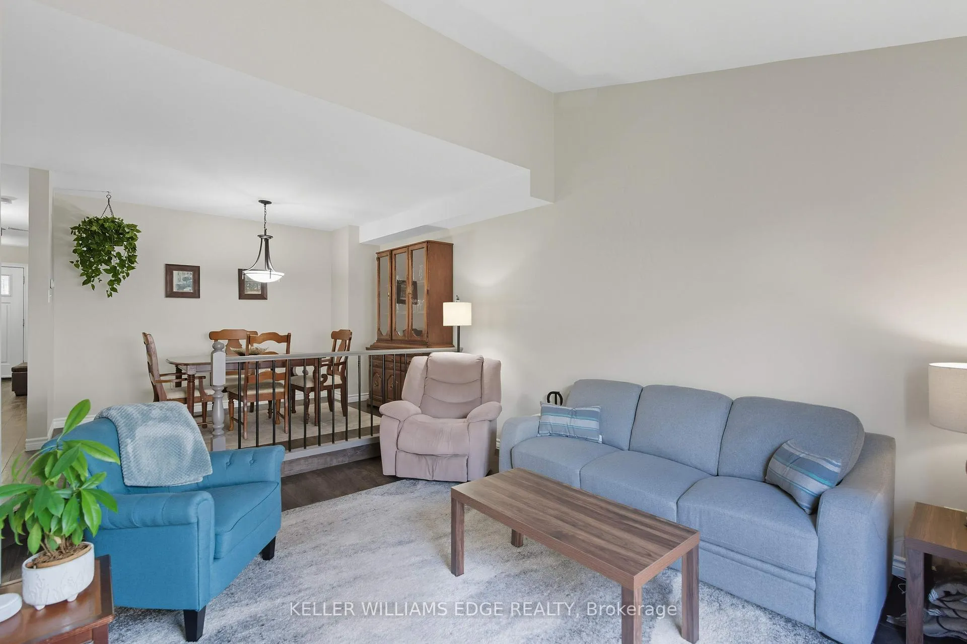 Photo 9 of 56 Muscot Drive, Hamilton, Stoney Creek Mountain — HOMEH