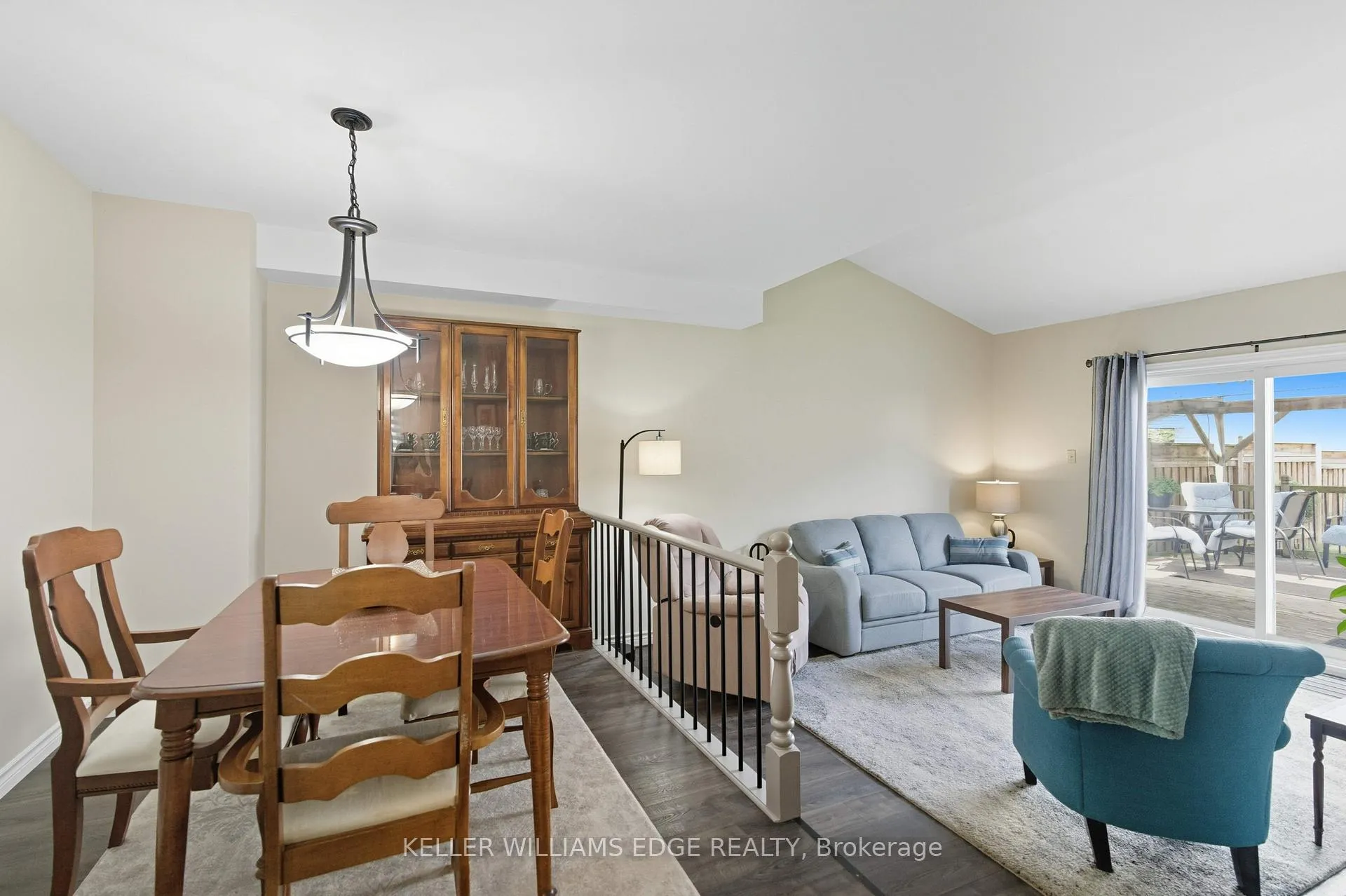 Photo 11 of 56 Muscot Drive, Hamilton, Stoney Creek Mountain — HOMEH