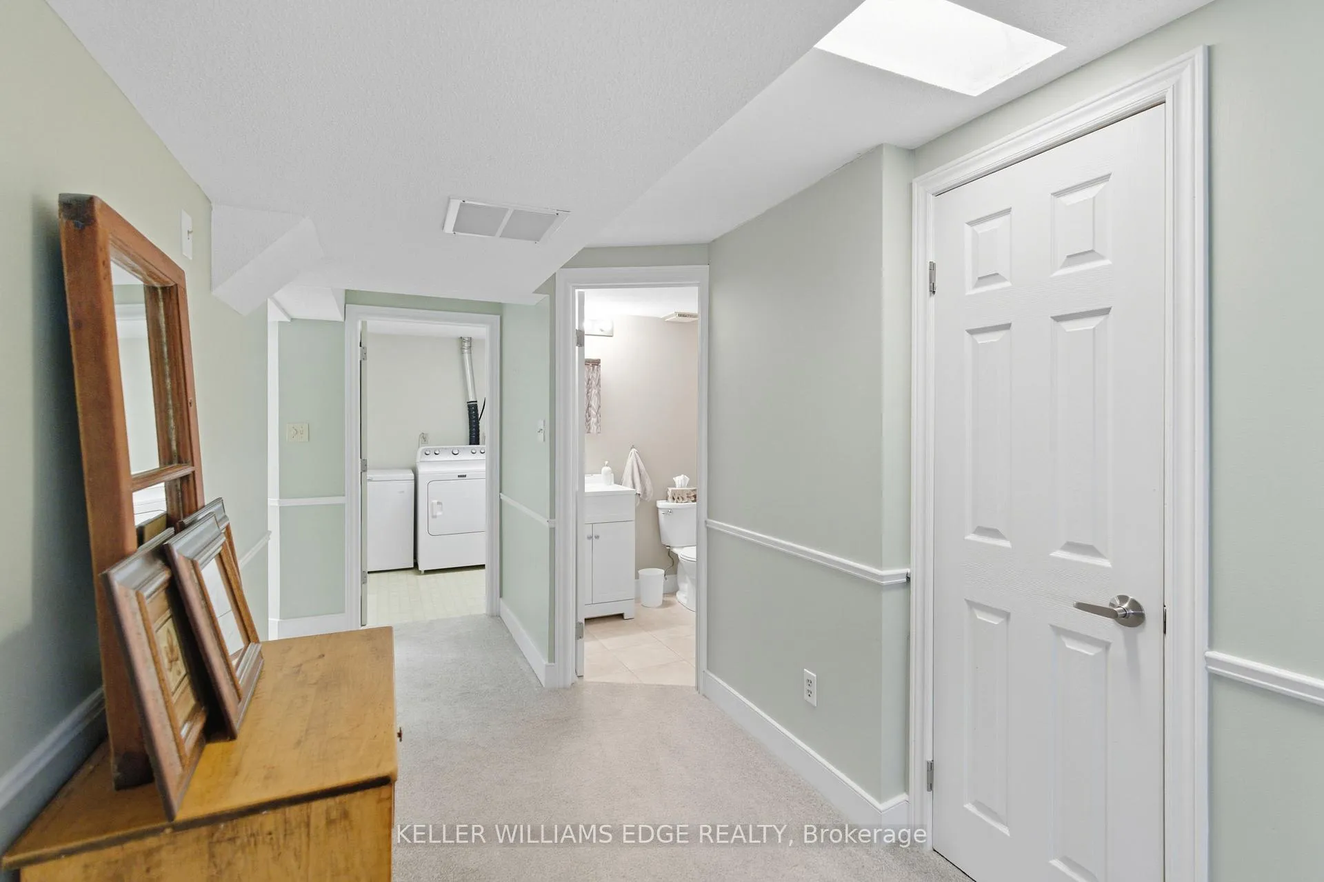 Photo 32 of 56 Muscot Drive, Hamilton, Stoney Creek Mountain — HOMEH