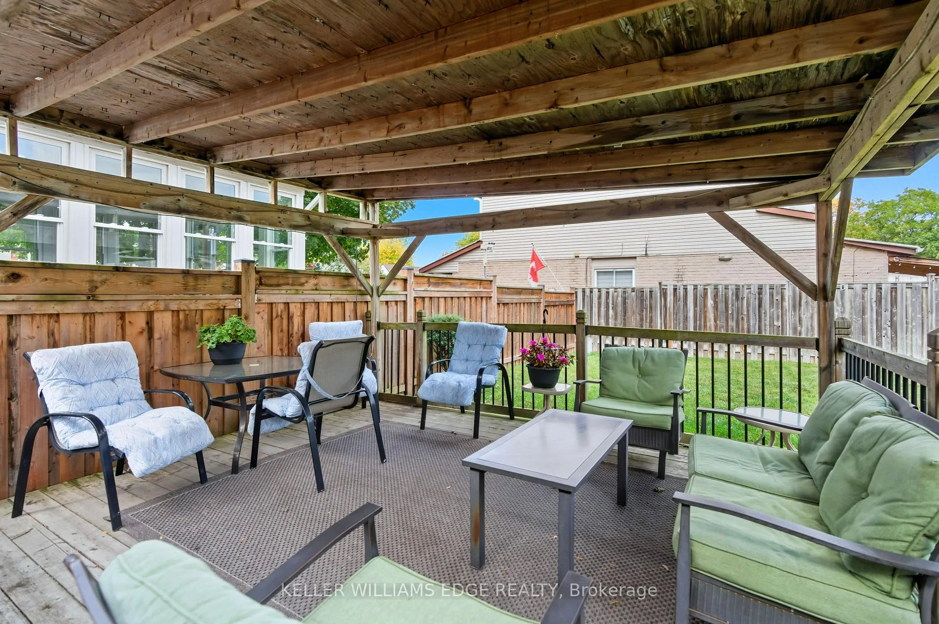Photo 39 of 56 Muscot Drive, Hamilton, Stoney Creek Mountain — HOMEH
