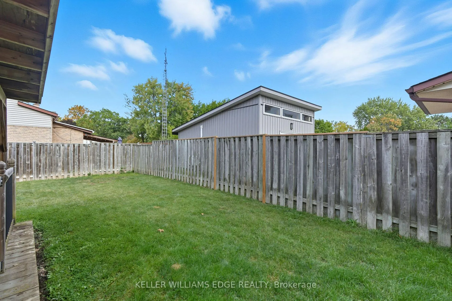 Photo 45 of 56 Muscot Drive, Hamilton, Stoney Creek Mountain — HOMEH