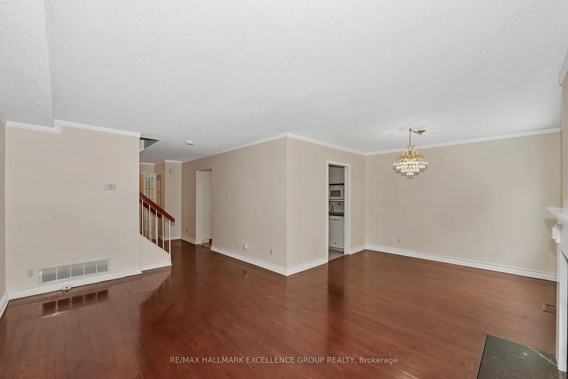 Photo 12 of Unit 67, 710 Coronation Avenue, Ottawa, Riverview Park — HOMEH