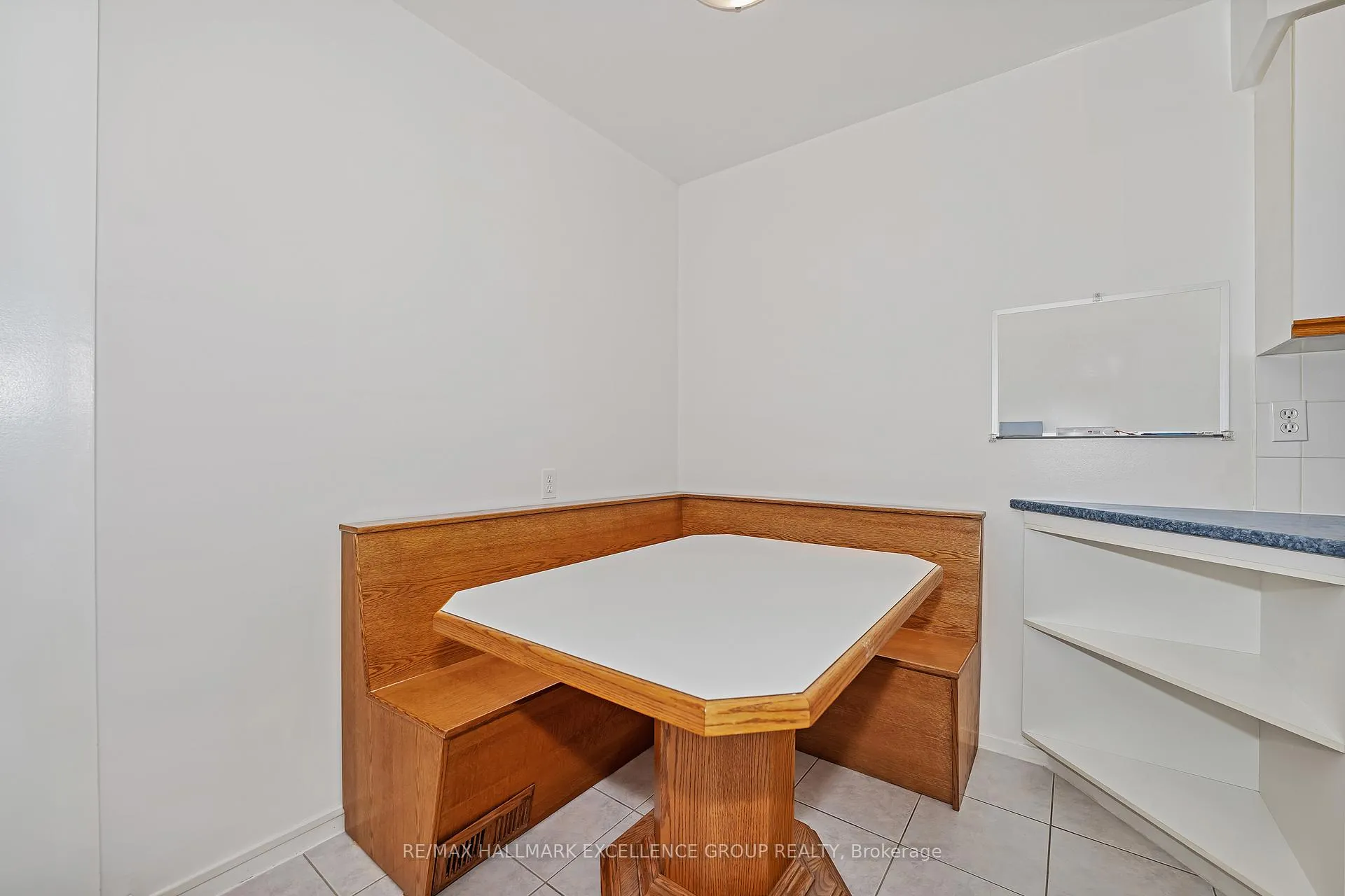Photo 16 of Unit 67, 710 Coronation Avenue, Ottawa, Riverview Park — HOMEH