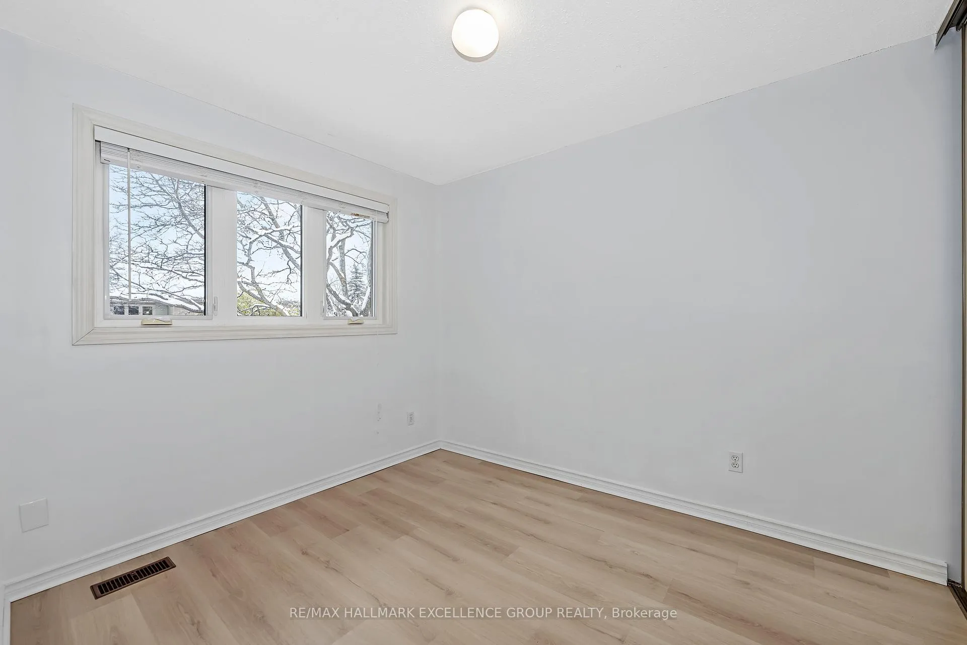 Photo 26 of Unit 67, 710 Coronation Avenue, Ottawa, Riverview Park — HOMEH