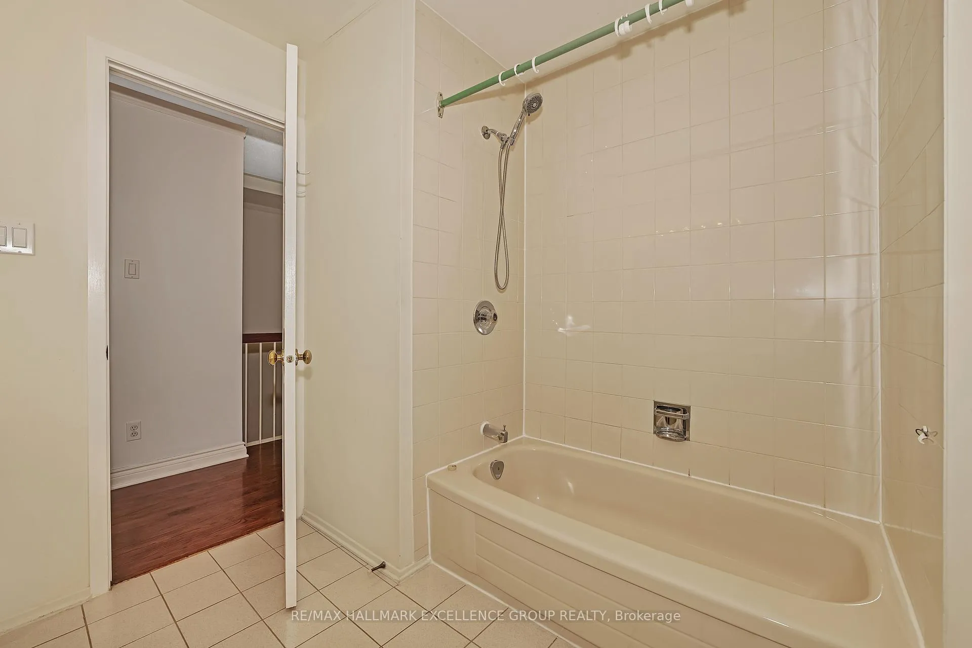 Photo 30 of Unit 67, 710 Coronation Avenue, Ottawa, Riverview Park — HOMEH