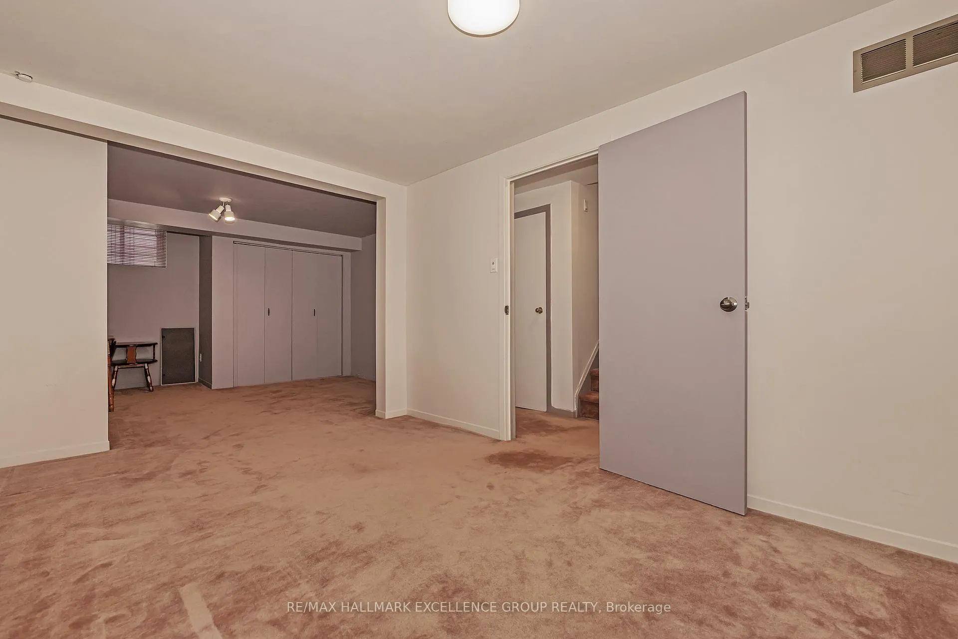 Photo 32 of Unit 67, 710 Coronation Avenue, Ottawa, Riverview Park — HOMEH