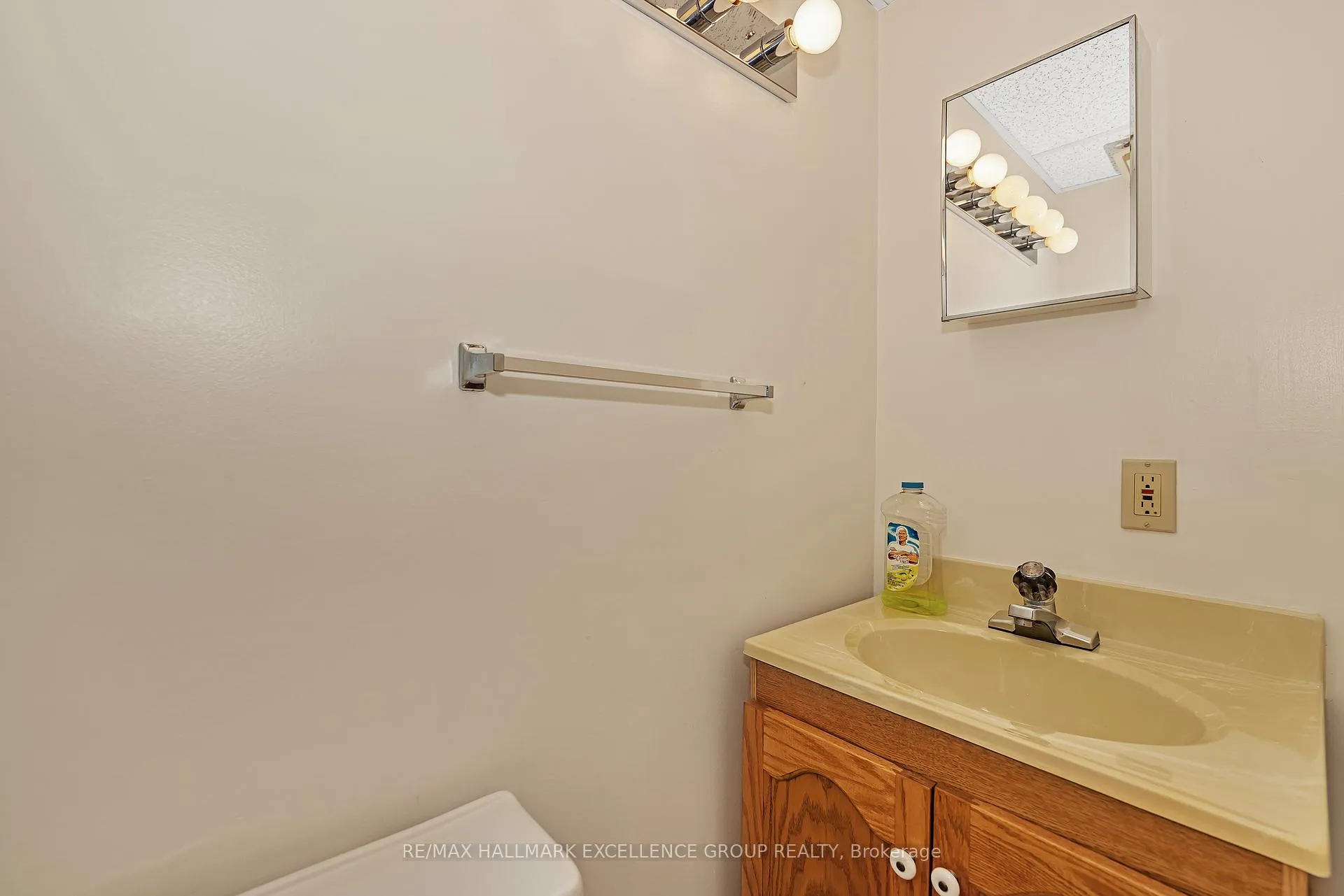 Photo 39 of Unit 67, 710 Coronation Avenue, Ottawa, Riverview Park — HOMEH