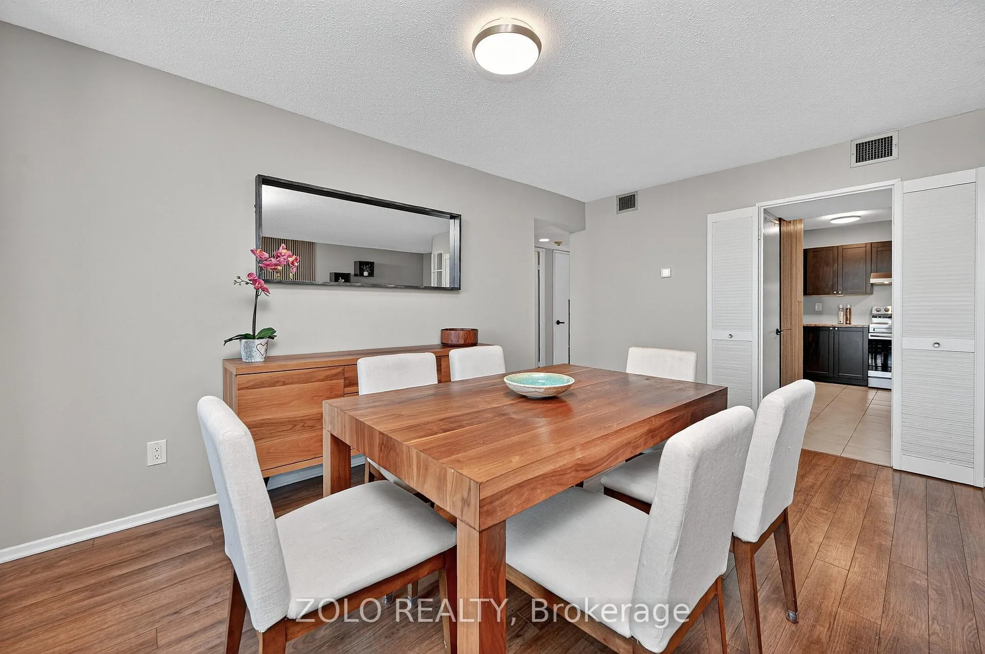 Photo 14 of Unit 501, 50 Emmerson Avenue, Ottawa, Mechanicsville — HOMEH