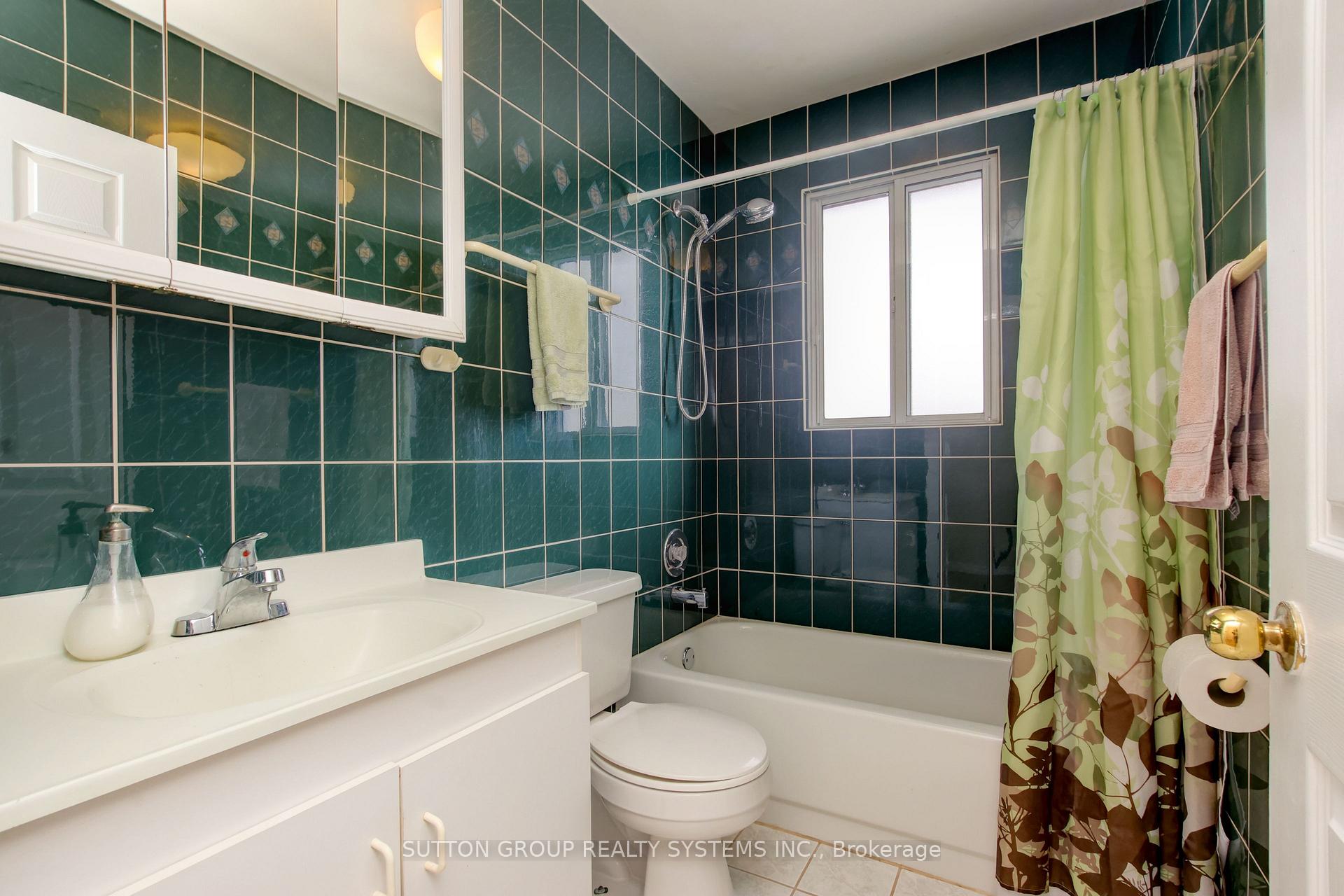 Photo 17 of 18 Whyte Avenue N, Thorold, Thorold Downtown — HOMEH