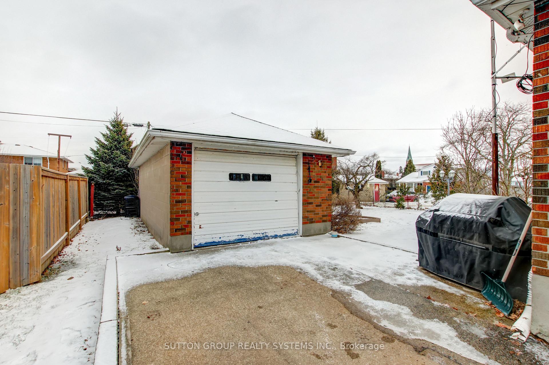 Photo 29 of 18 Whyte Avenue N, Thorold, Thorold Downtown — HOMEH