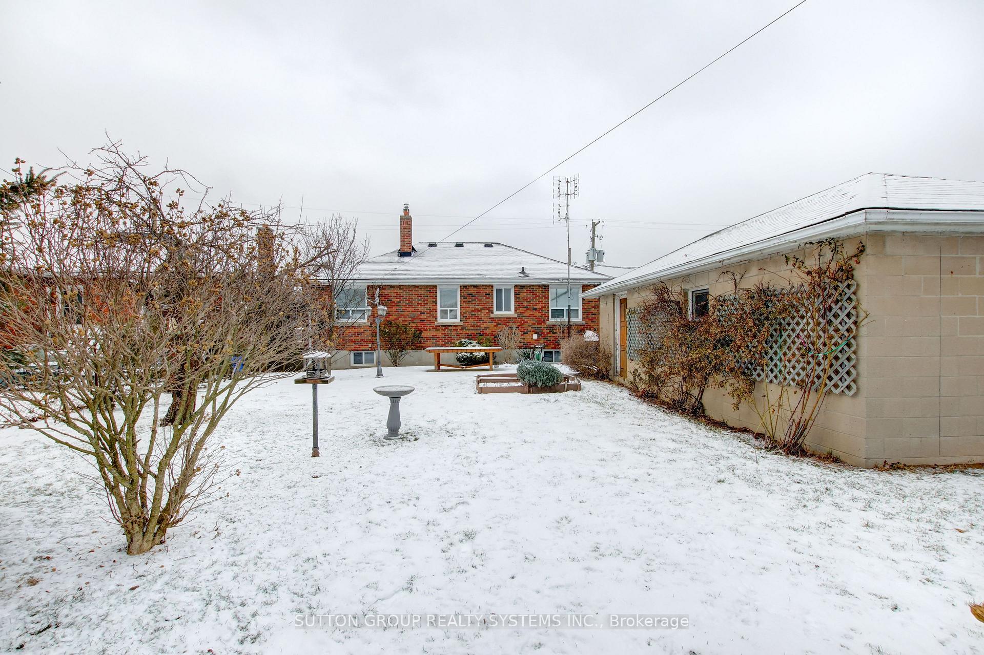 Photo 31 of 18 Whyte Avenue N, Thorold, Thorold Downtown — HOMEH